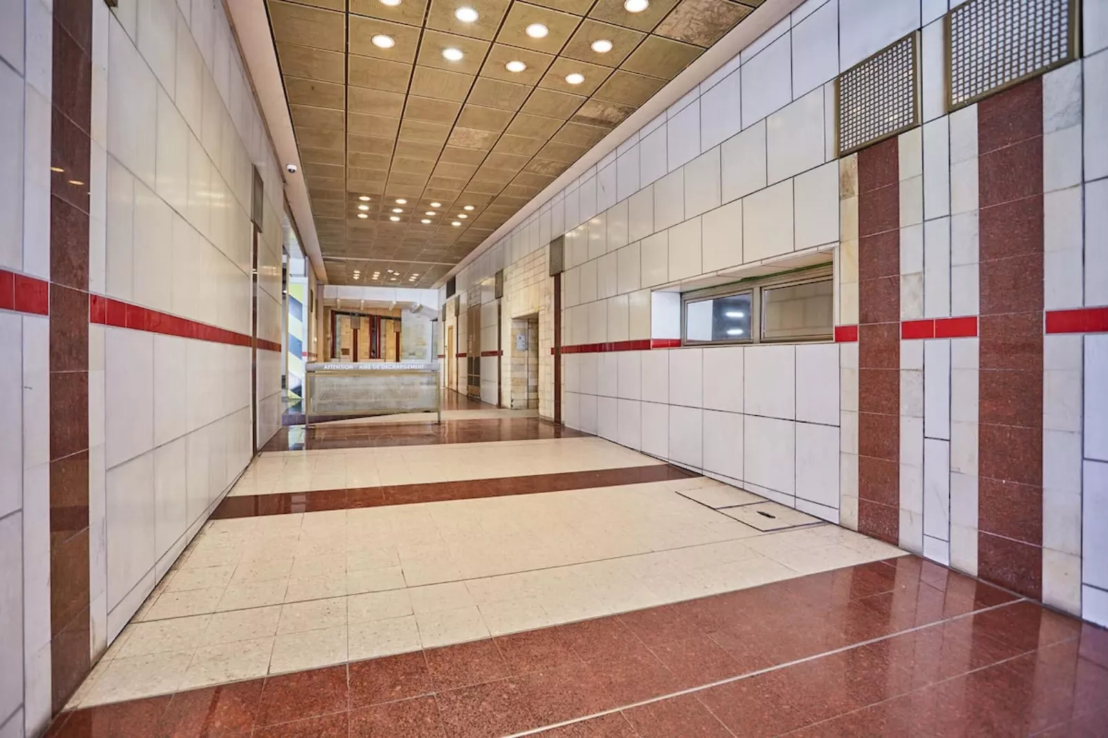 QUAI DE GRENELLE - Innenbereich