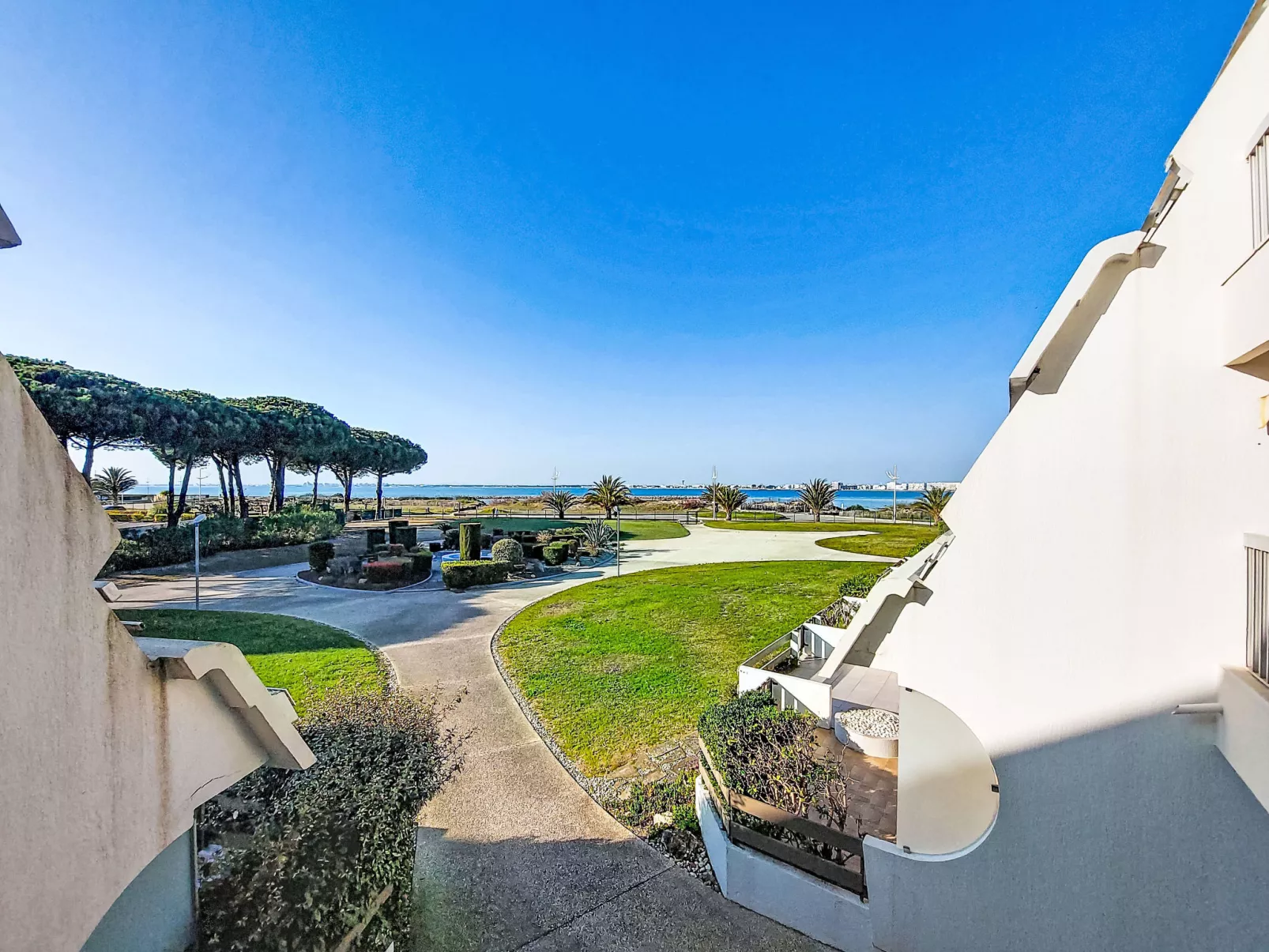 Résidence du Golfe - Outside