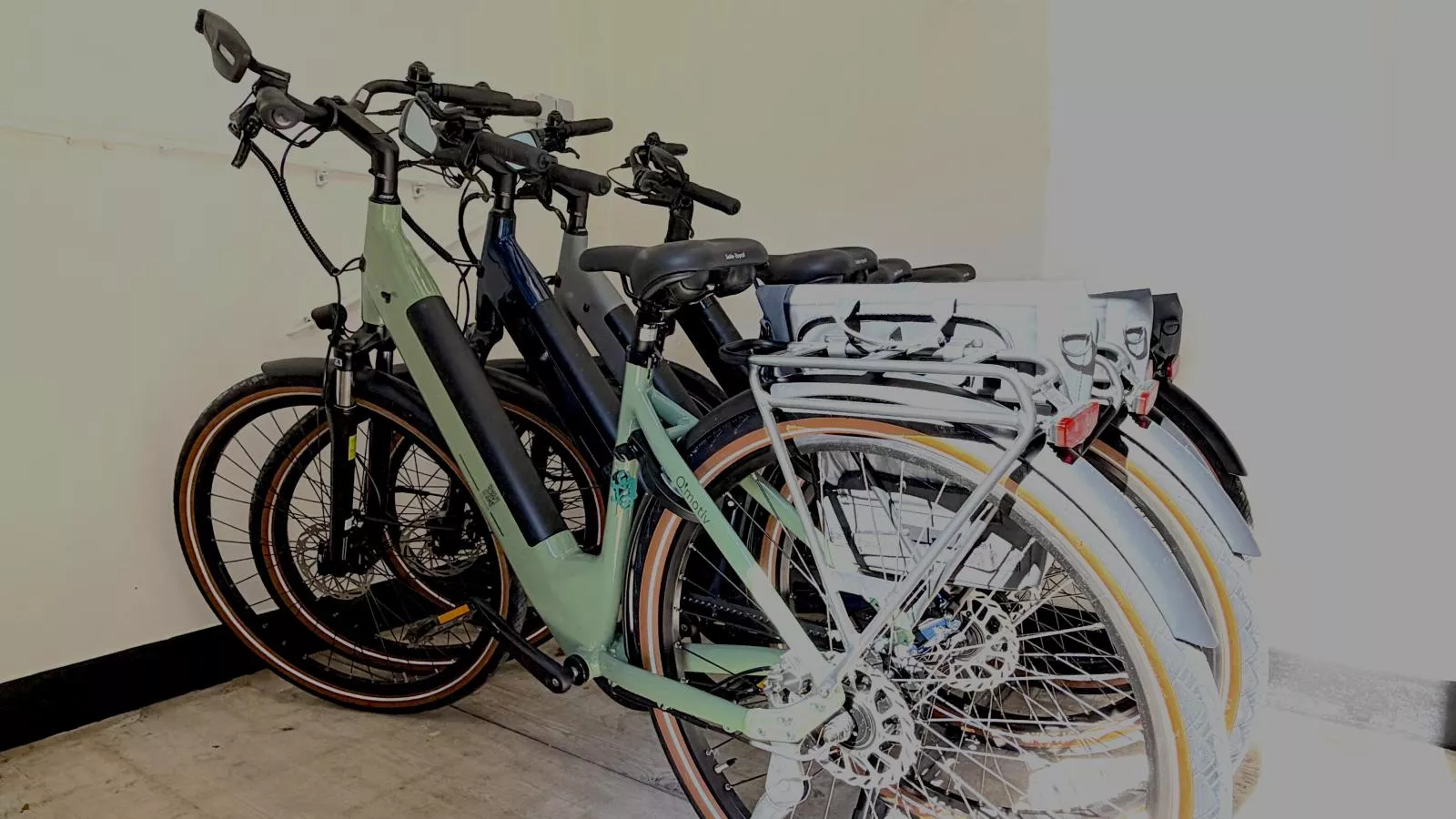 Aperol Spritz - Facilities