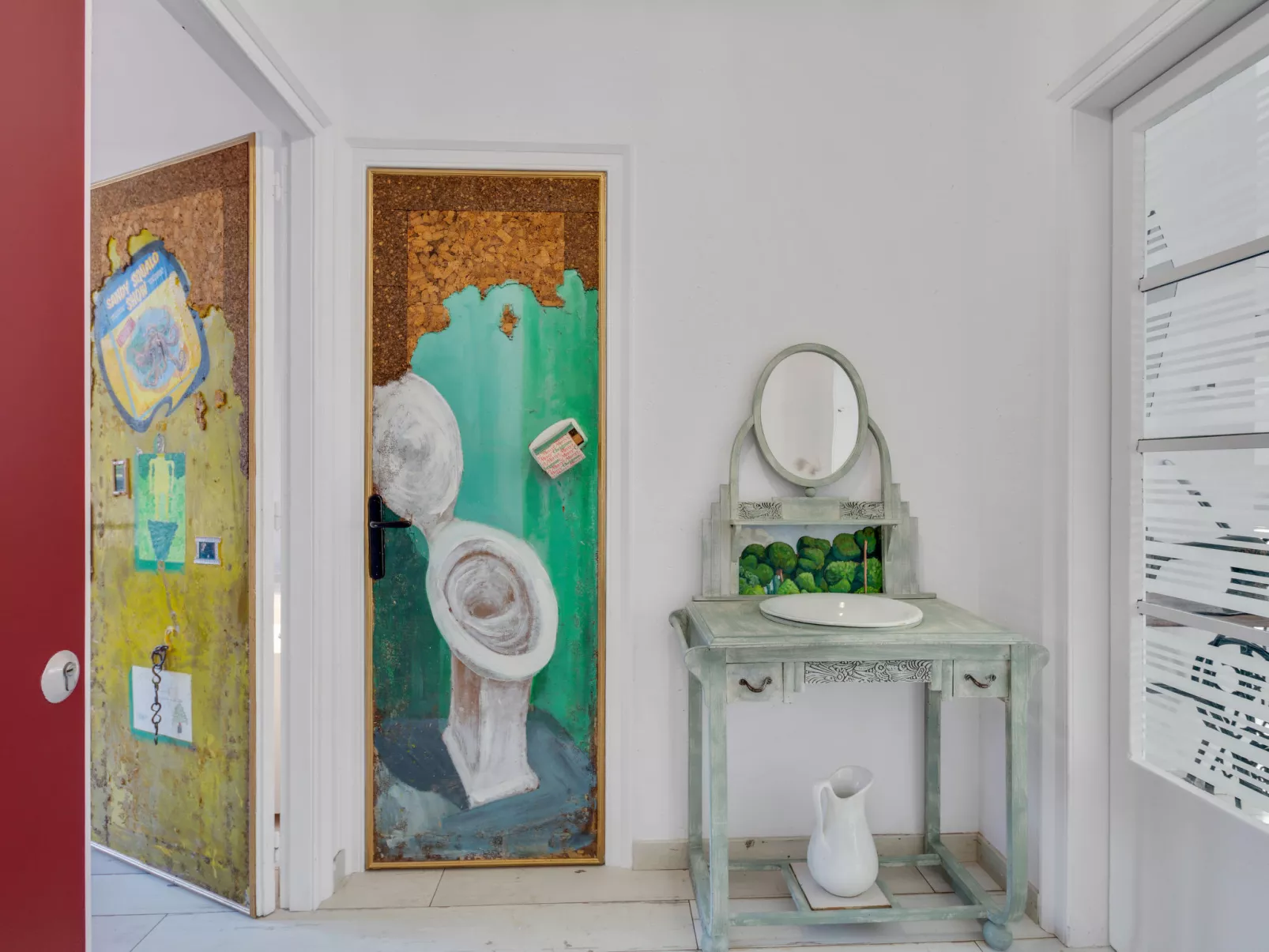 Bright & Artistic - Inside