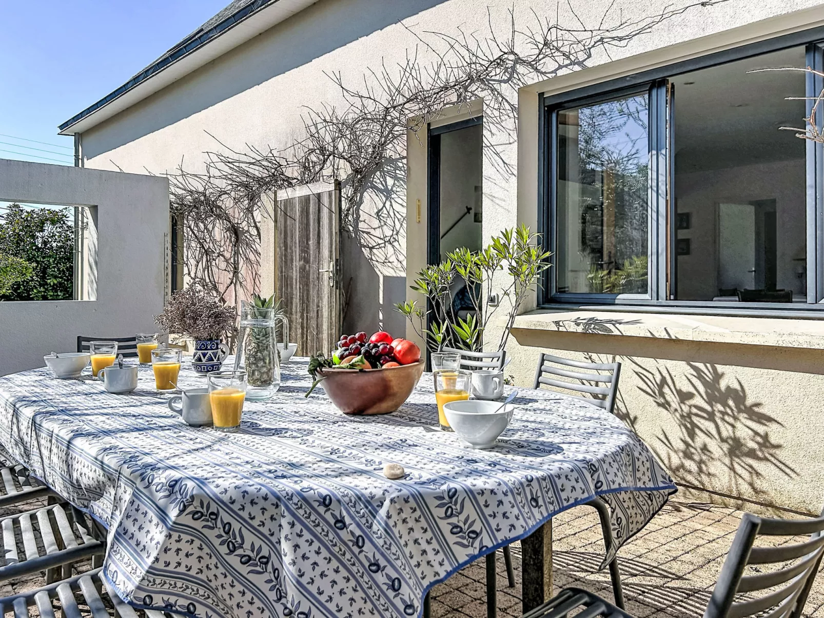 Kervourden - Outside