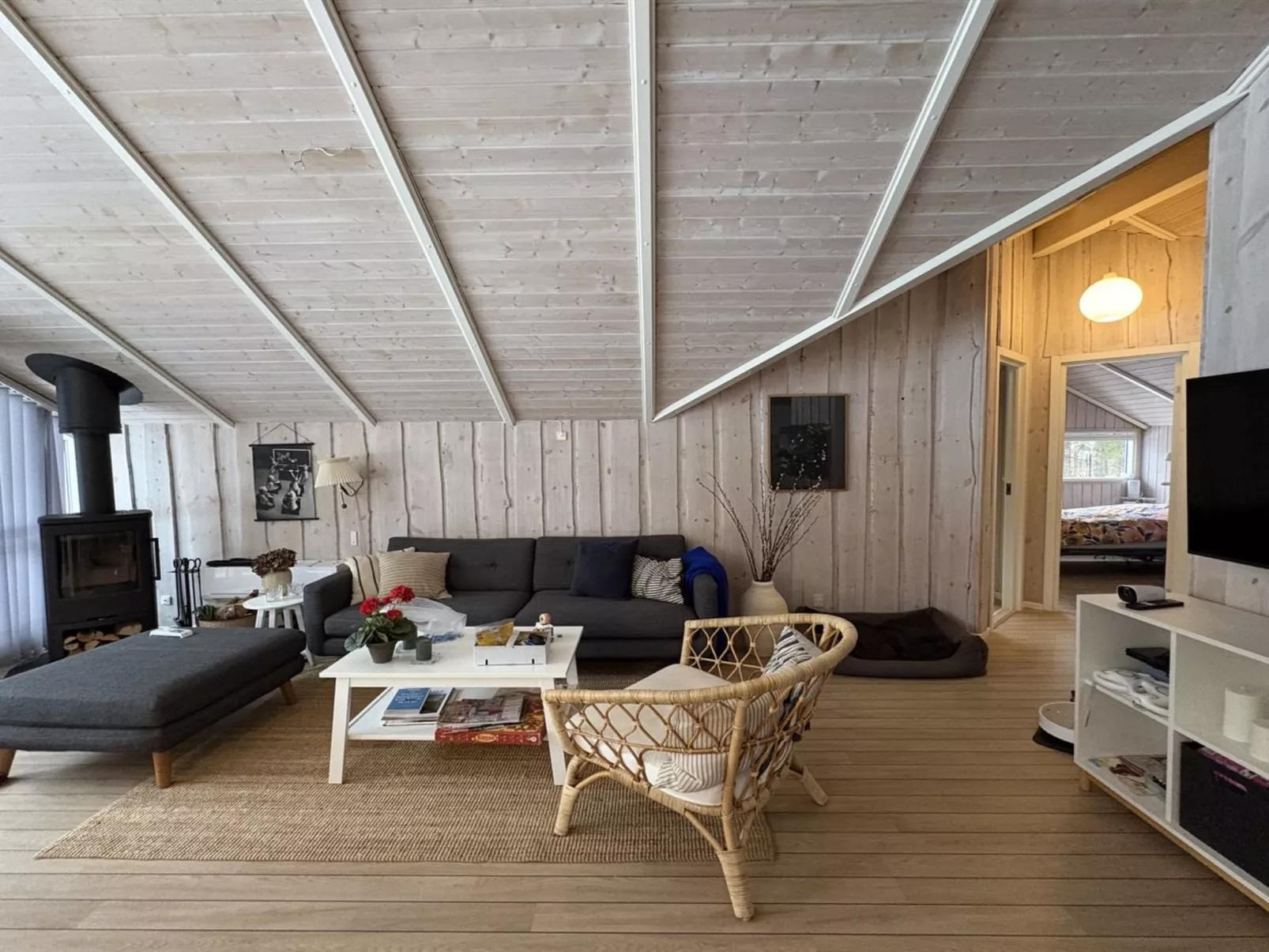 "Saija" - 2.1km from the sea