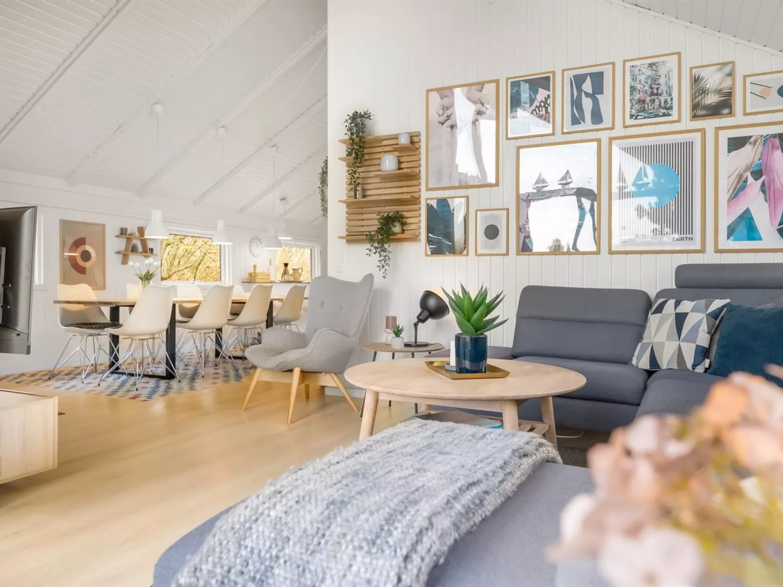 "Julie" - 1.5km from the sea - Inside