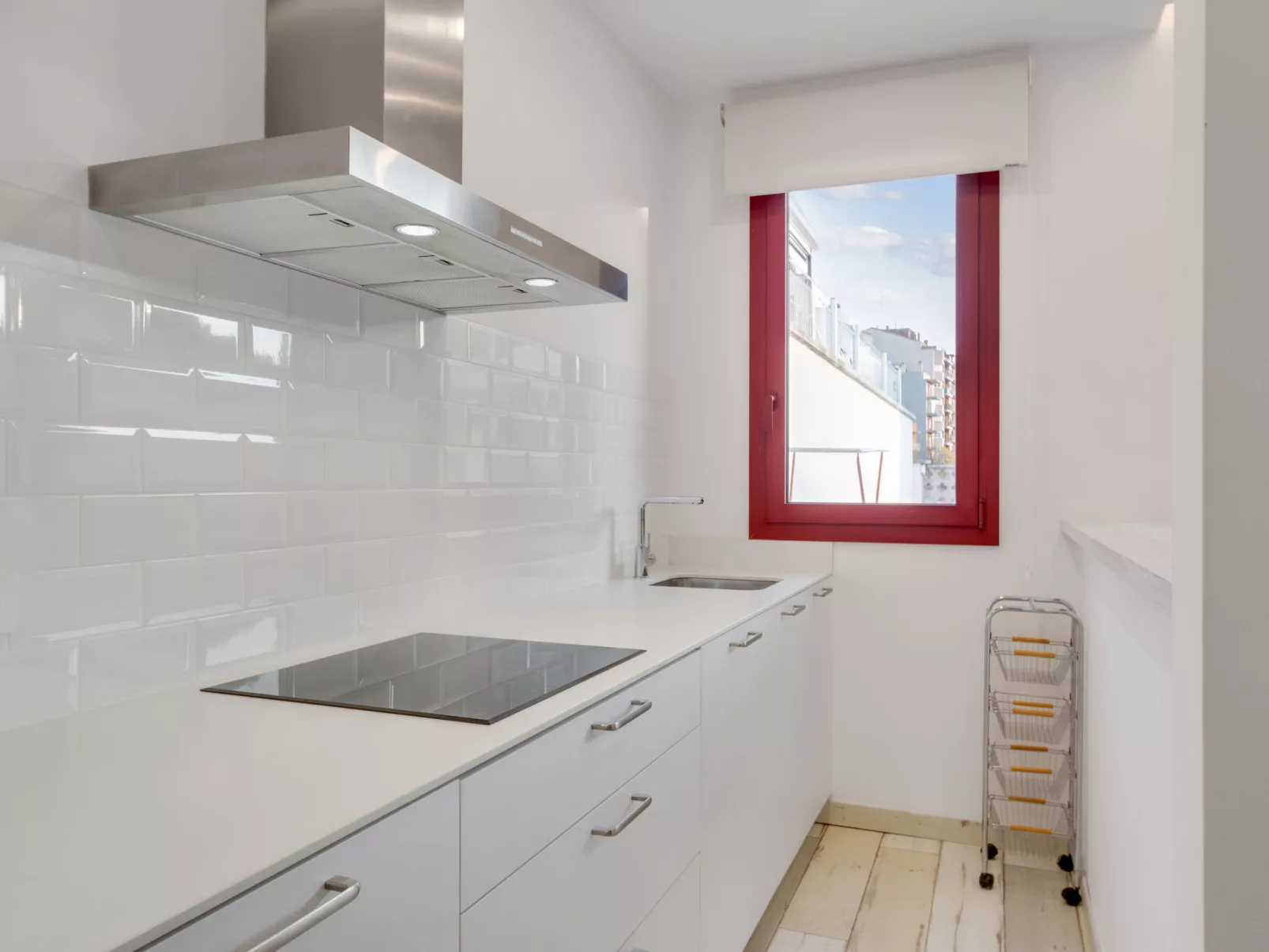 Bright & Artistic - Inside