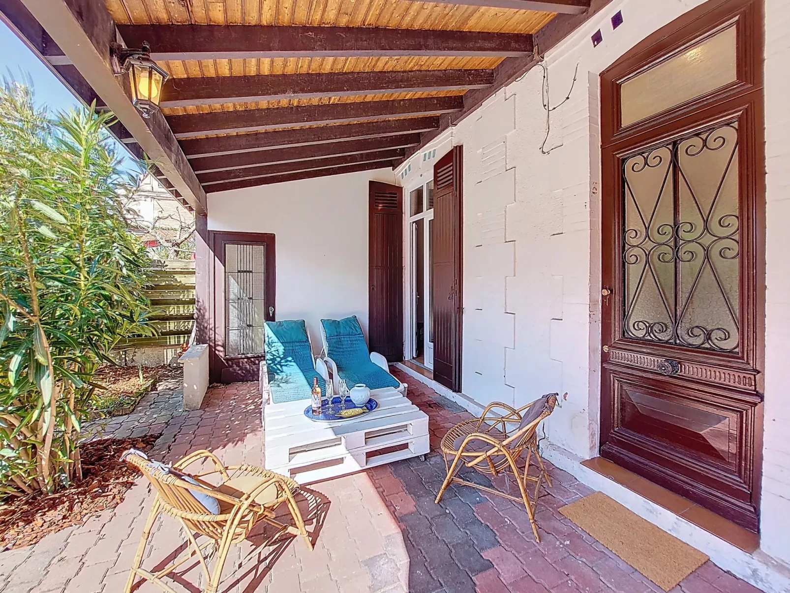 La Belle Héricart - Draußen