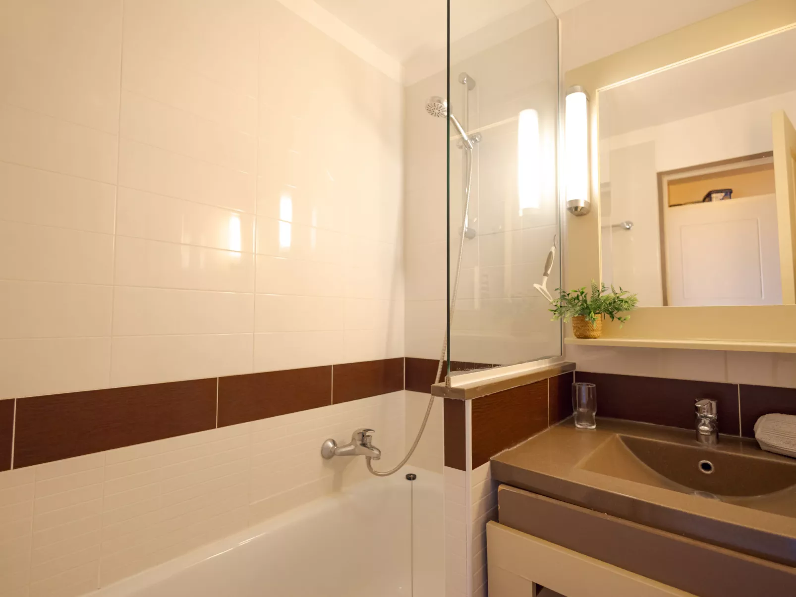 Village Cap Estérel - L'Esquinade - Drinnen