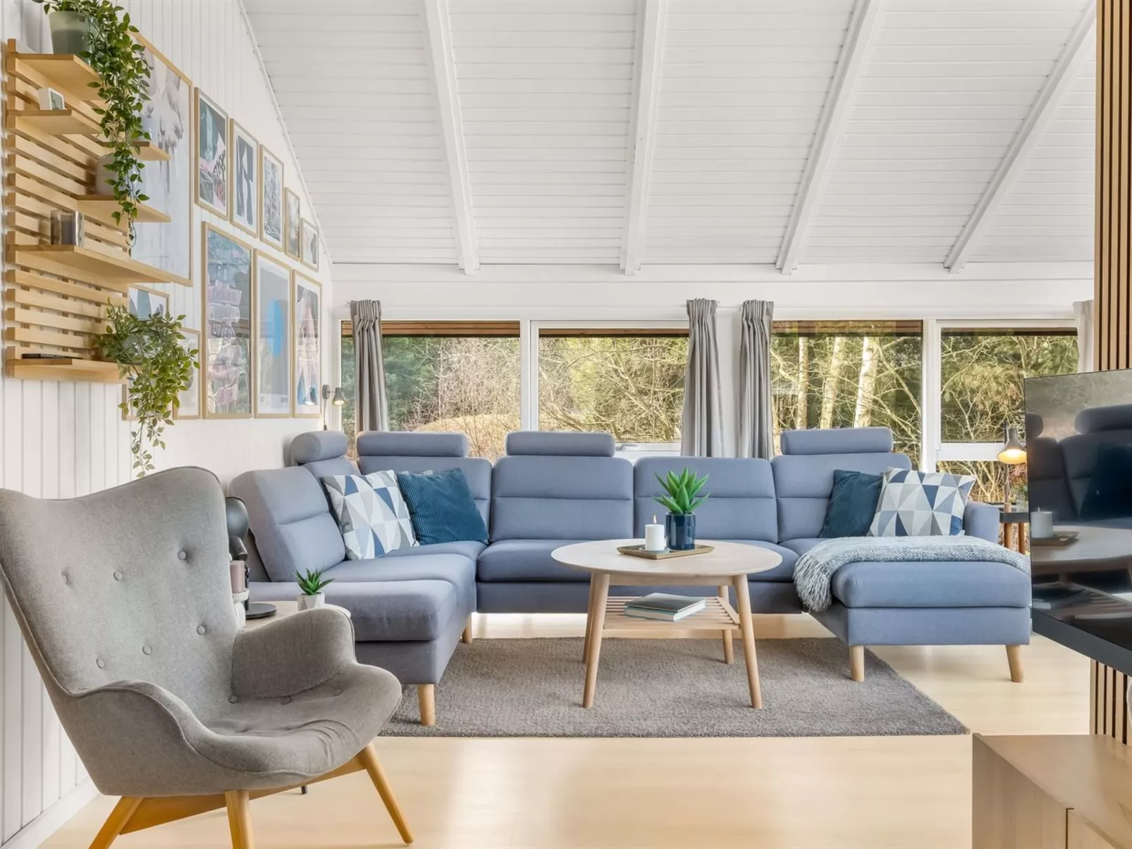 "Julie" - 1.5km from the sea - Inside