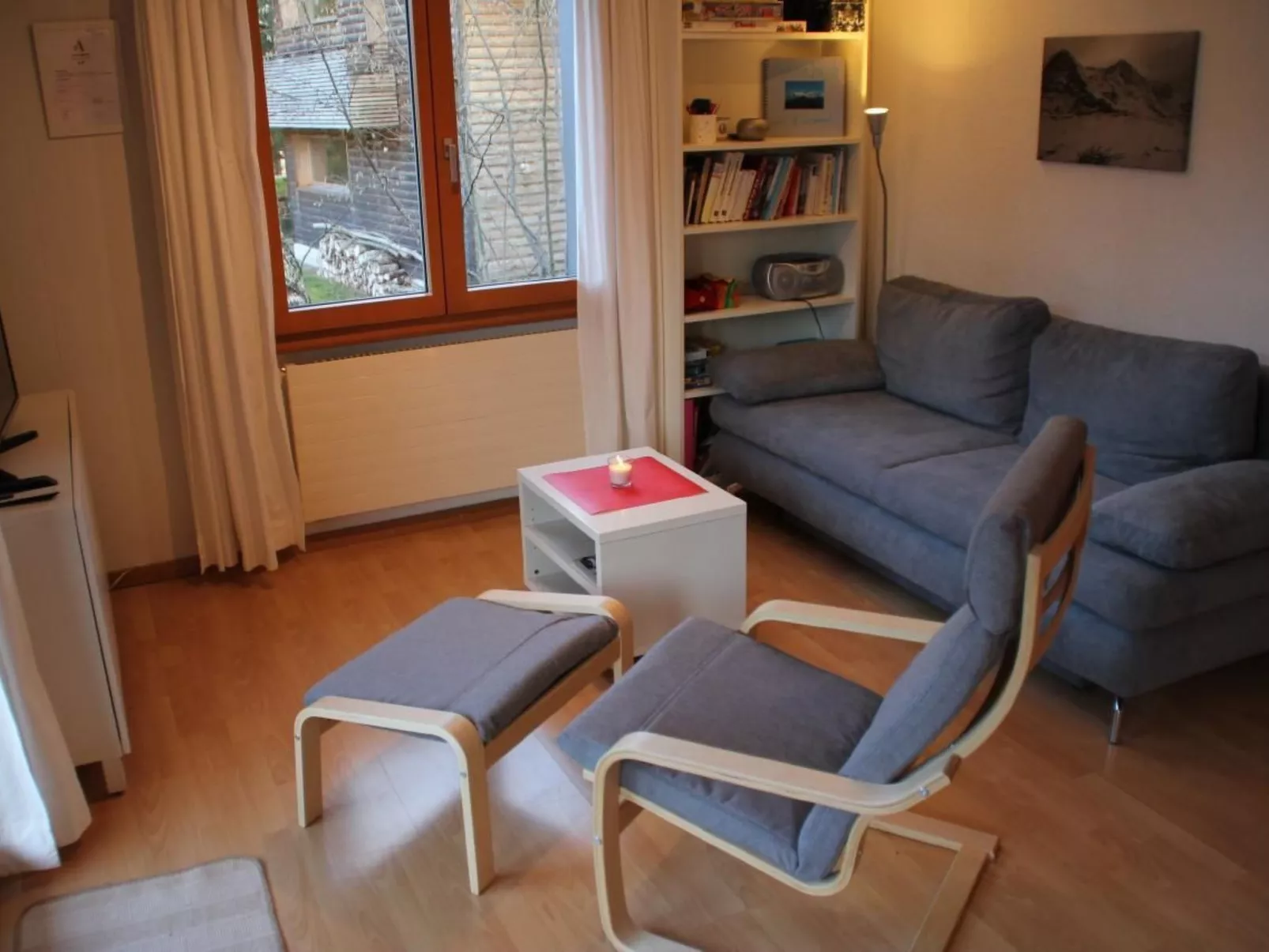 Ski-in/ Ski-out Nordostwand 4-Bett-Ferienwohnung - Drinnen