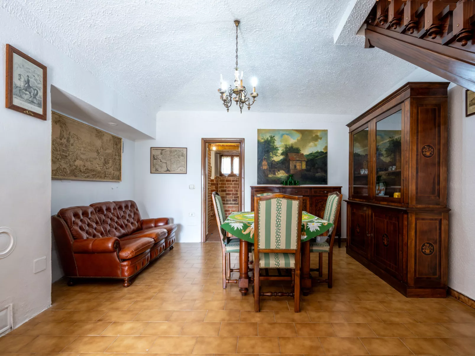 Barba Pipin - Inside