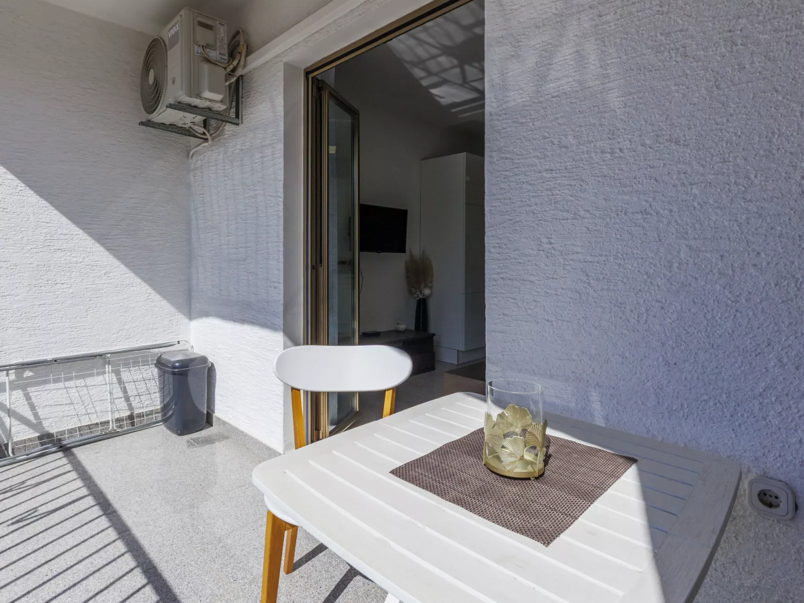 Milanković - Inside