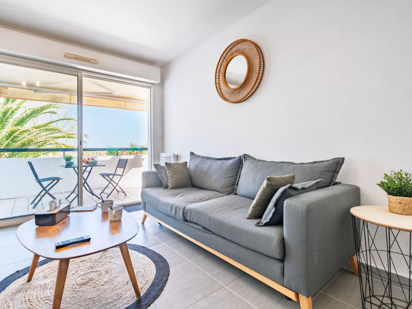 Argi betean - Inside