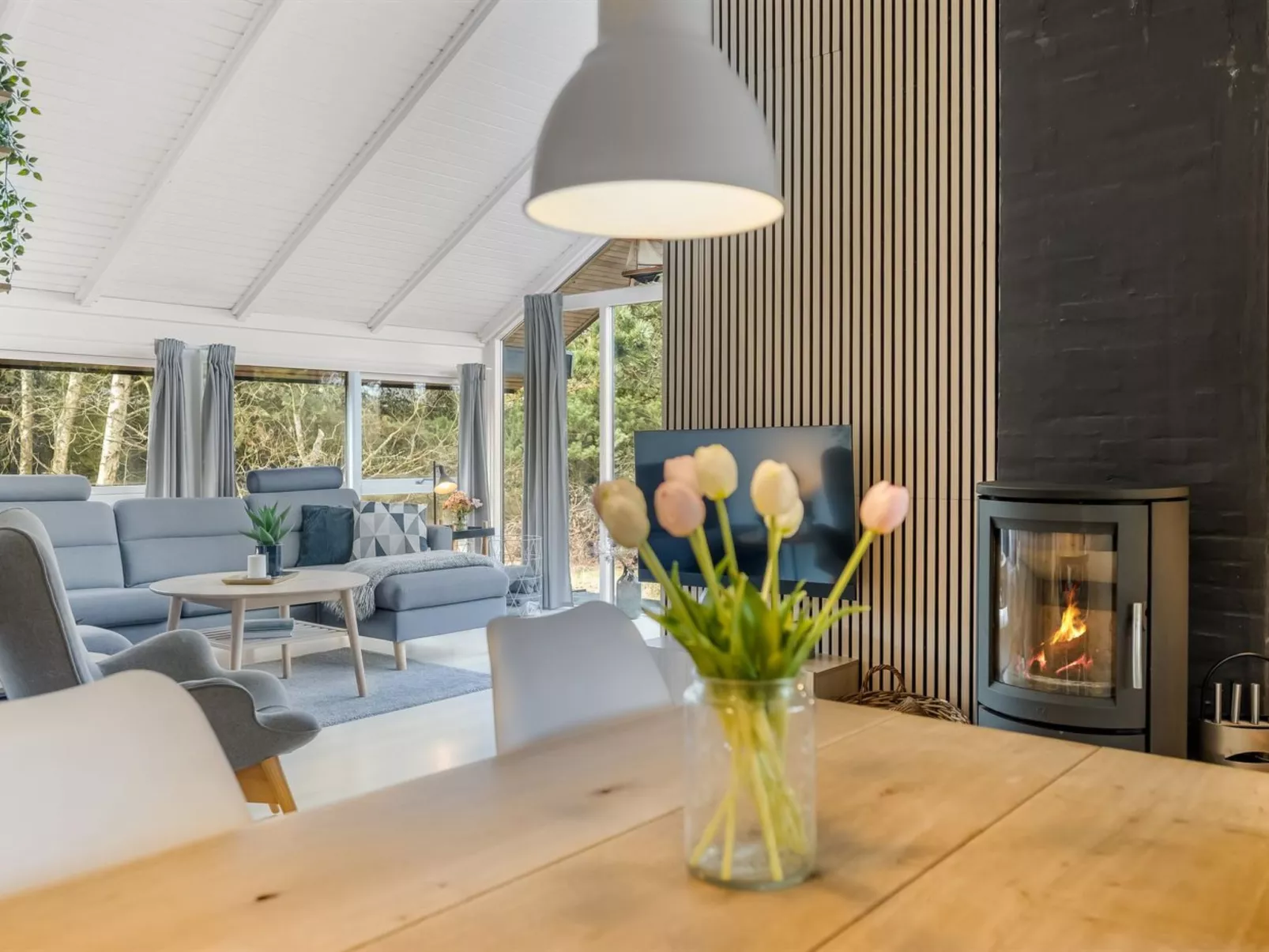 "Julie" - 1.5km from the sea - Inside