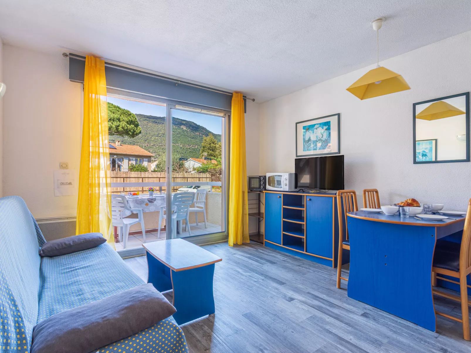 Santa Barbara - Drinnen