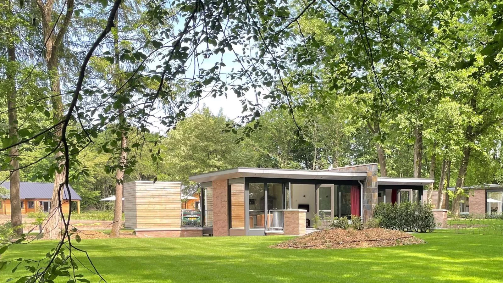 De Douglas - Außenbereich Sommer