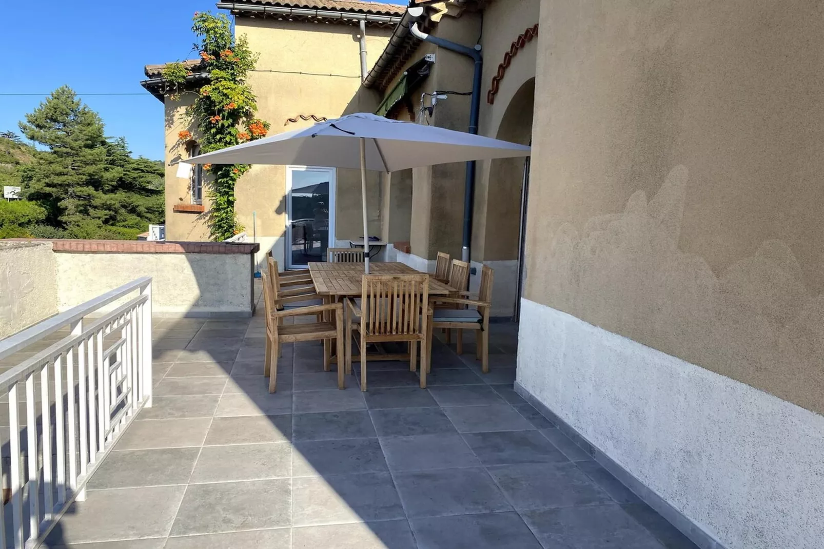 Grande Maison et piscine privée - Terrasse/Balkon