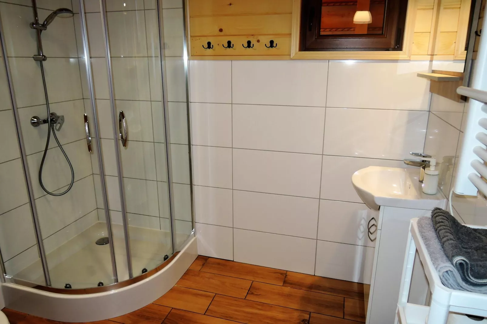 Lazurowy Zakątek-Bathroom