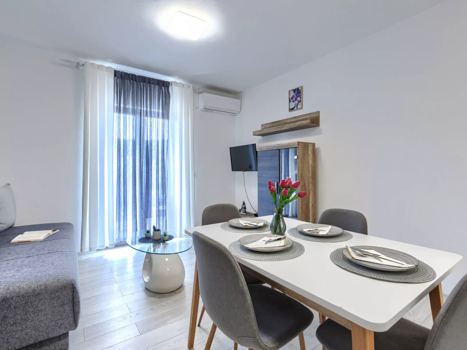 Milanković - Inside