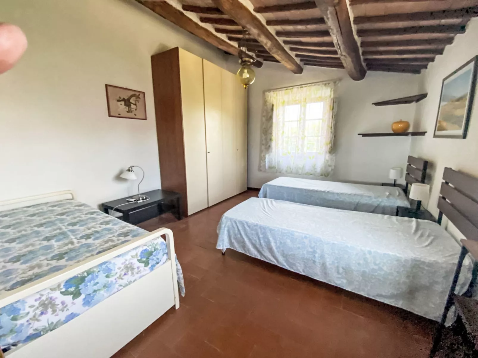 Fiore di Mandorlo - Inside