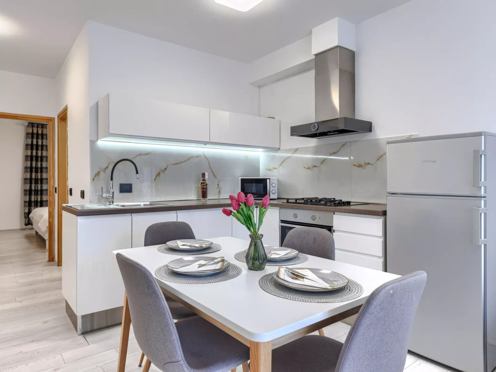 Milanković - Inside