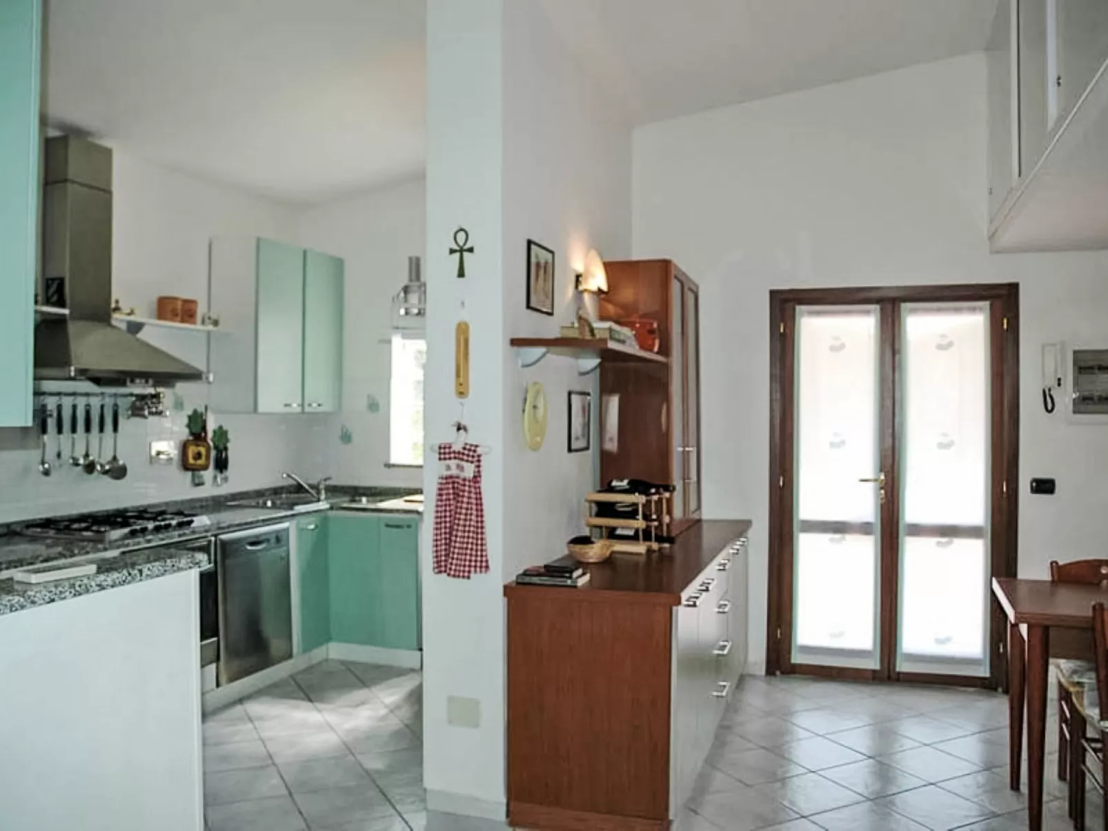 Villa Cecilia - Inside