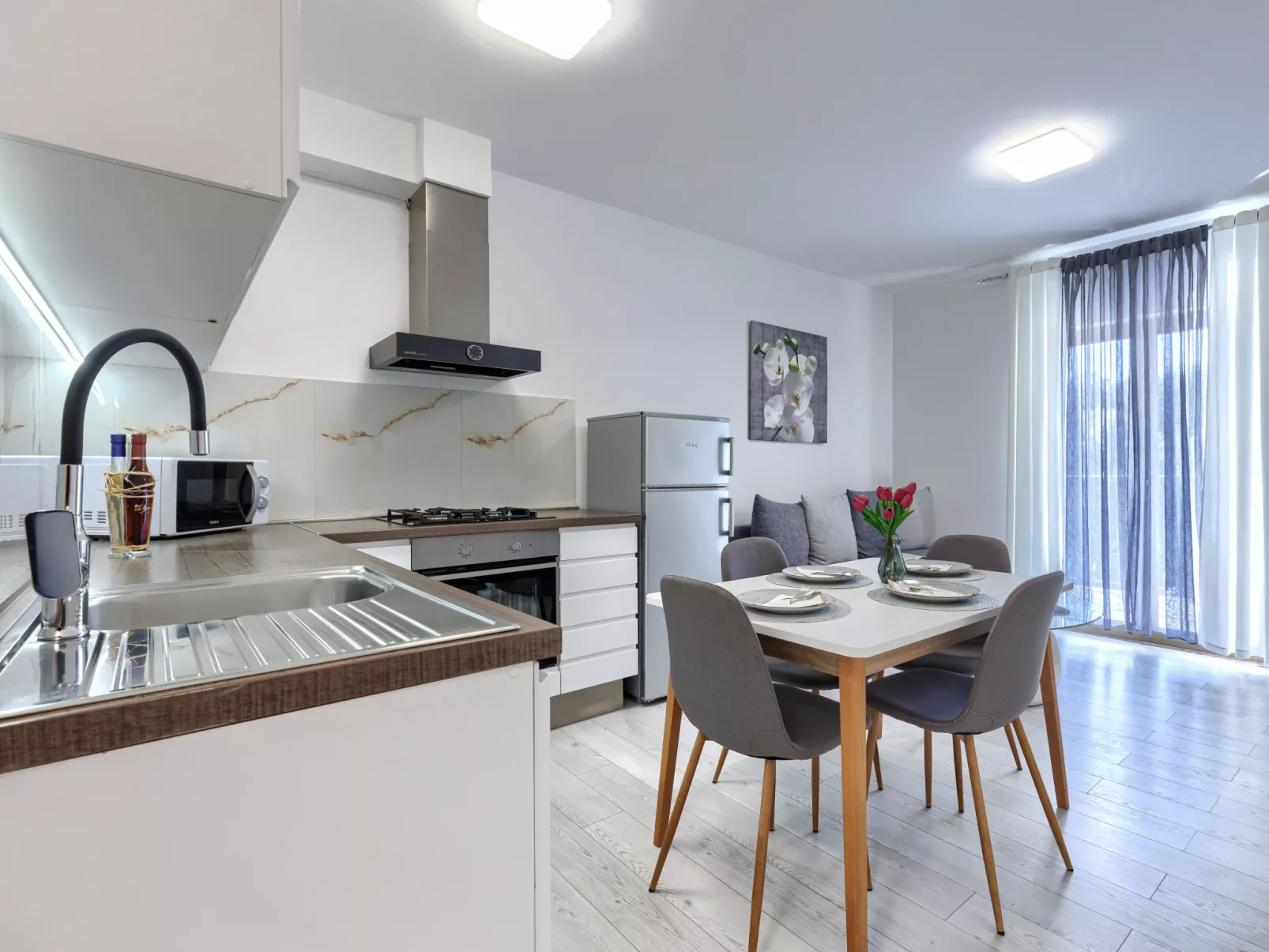 Milanković - Inside