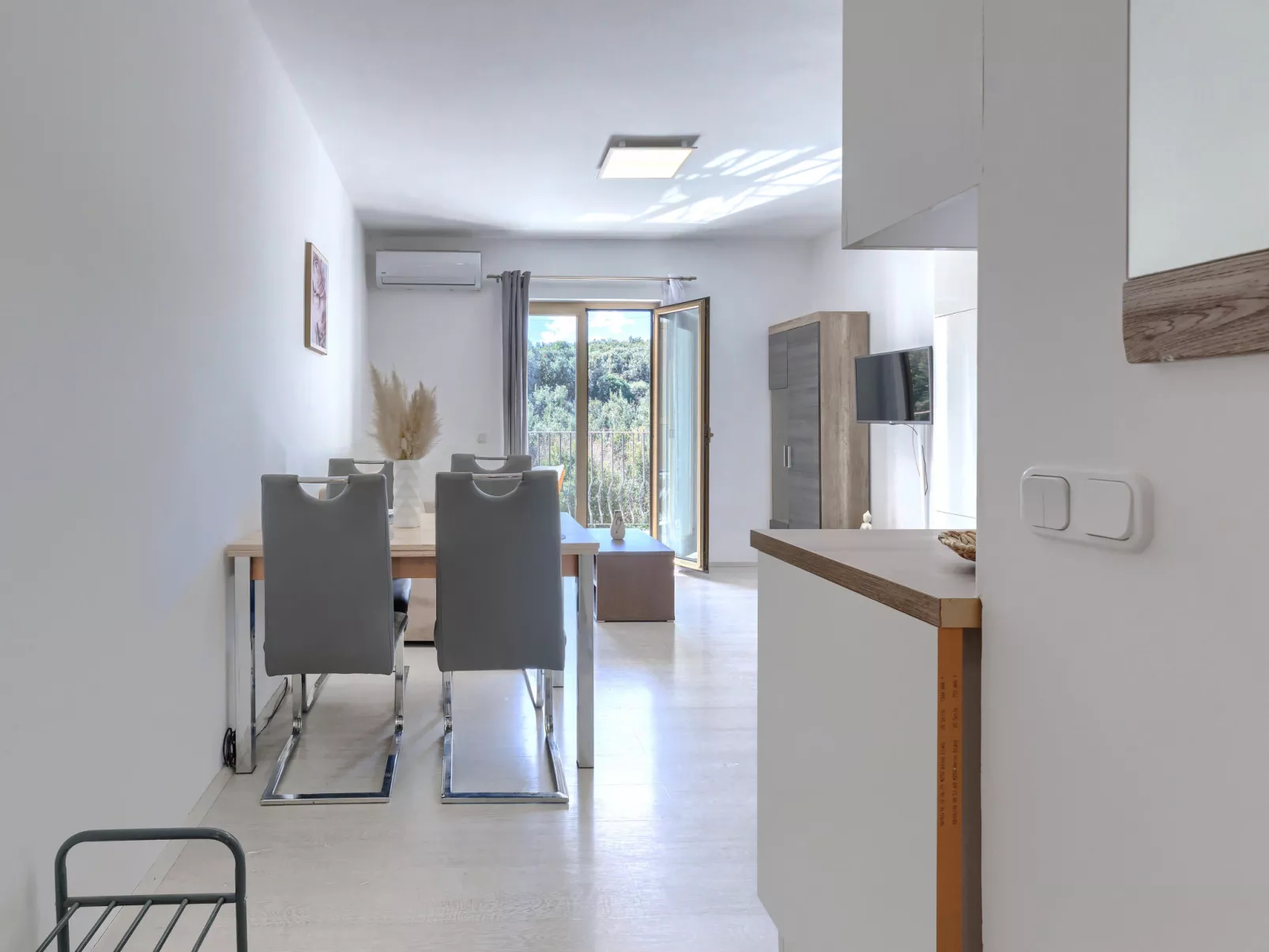 Milanković - Inside