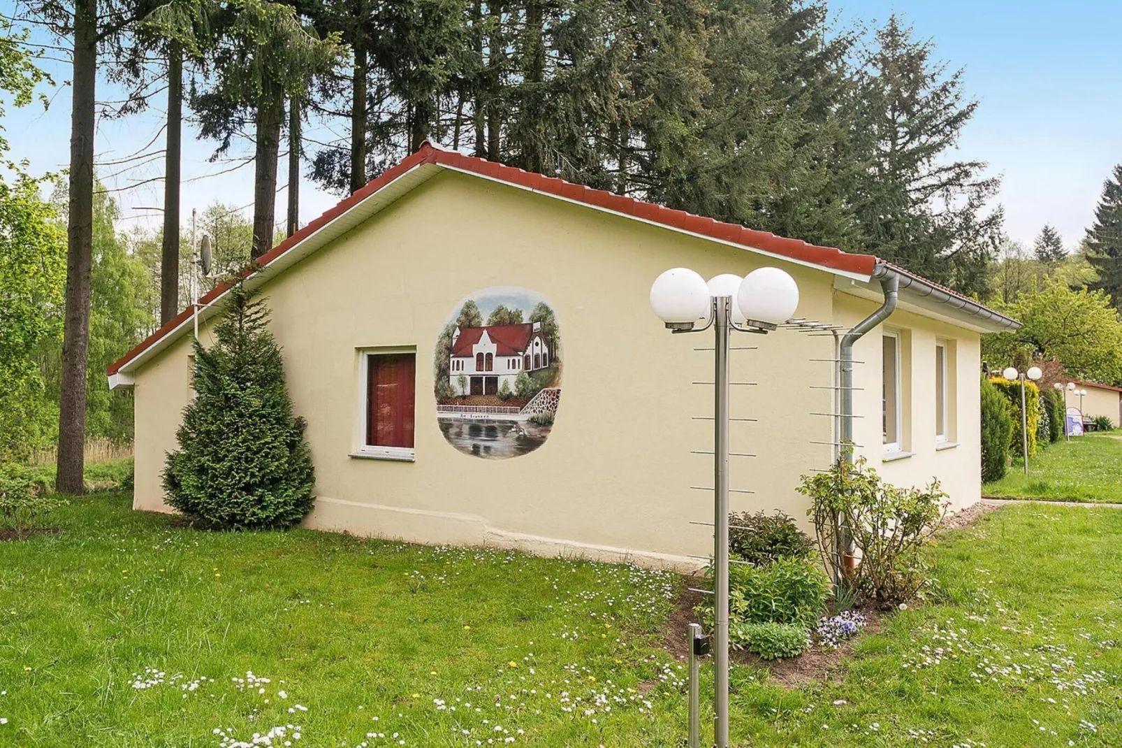 Ferienhaus Eldeblick 4 Personen direkt am Eldeufer in Parchim - Exterior in summer