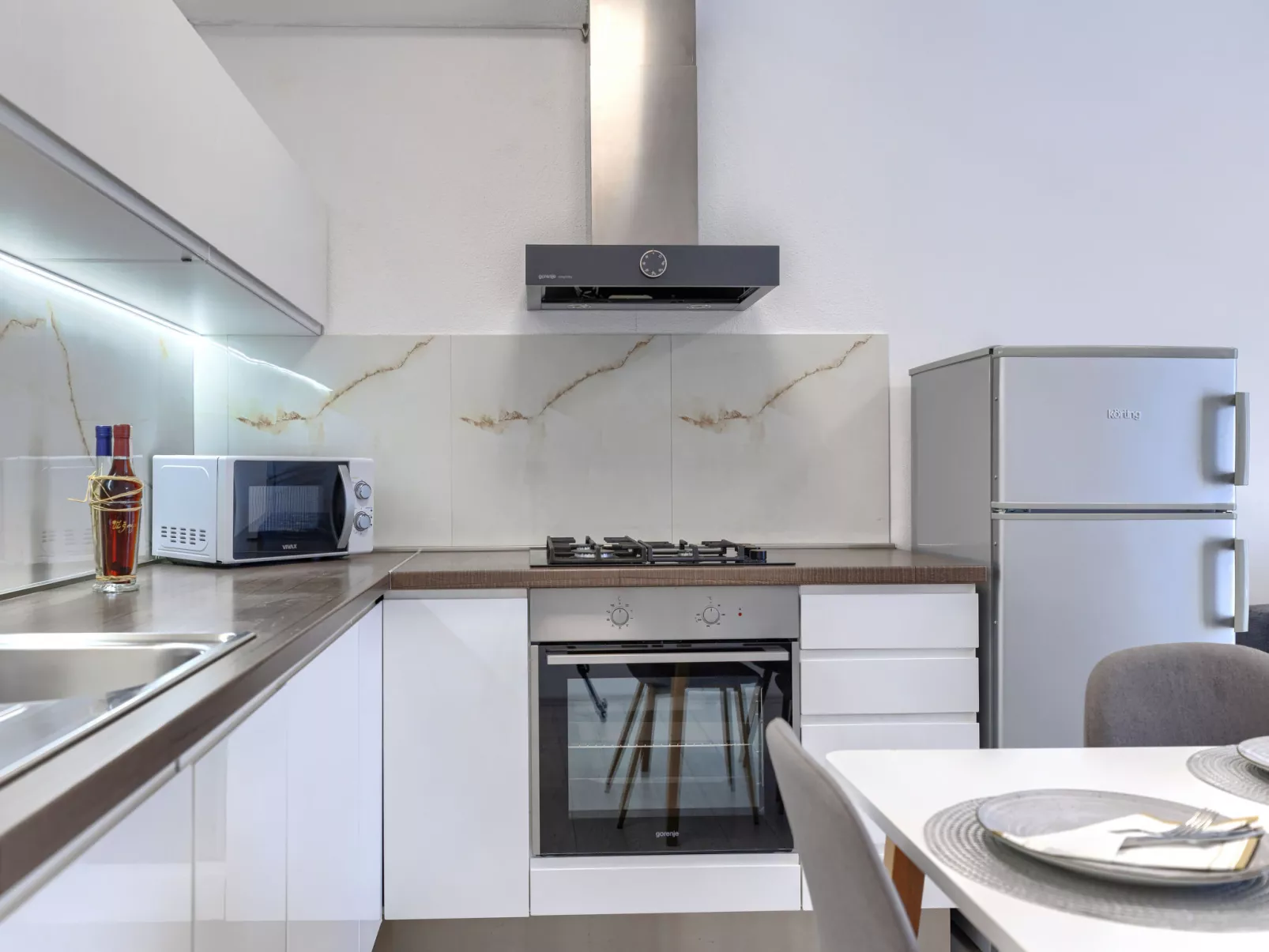 Milanković - Inside