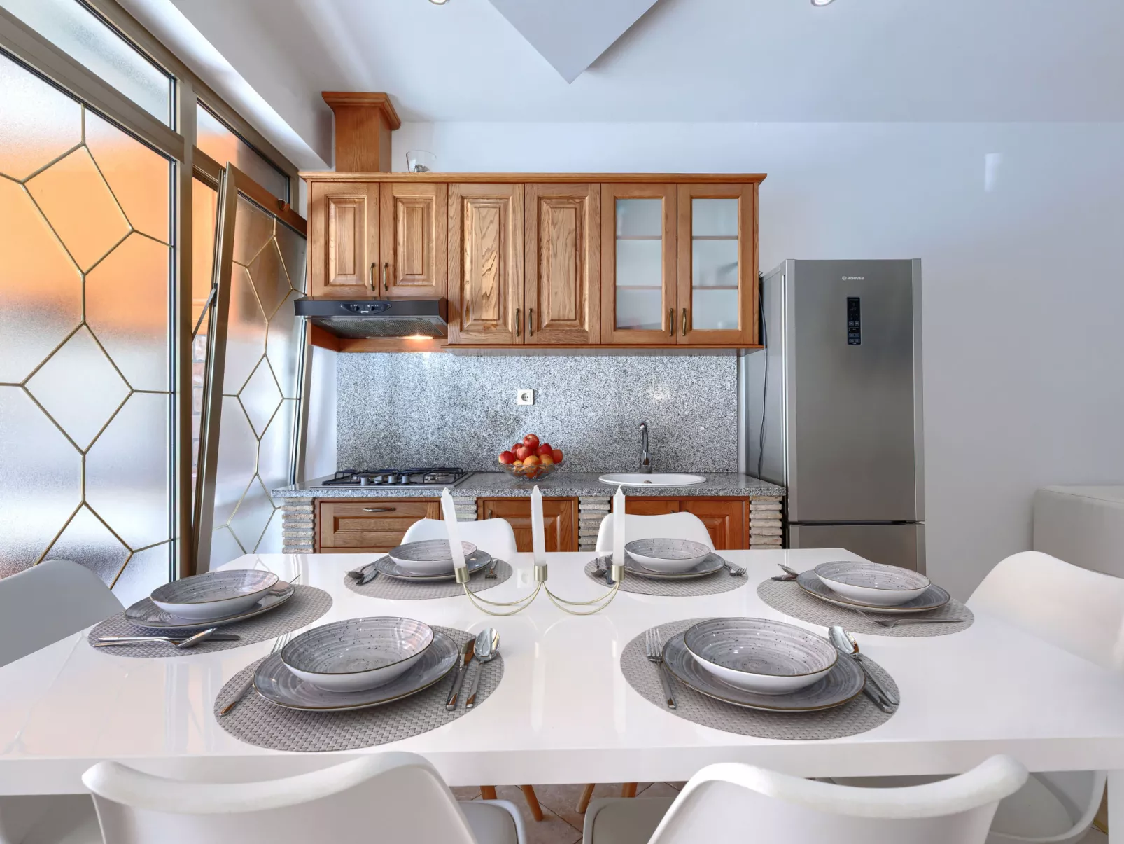 Milanković - Drinnen