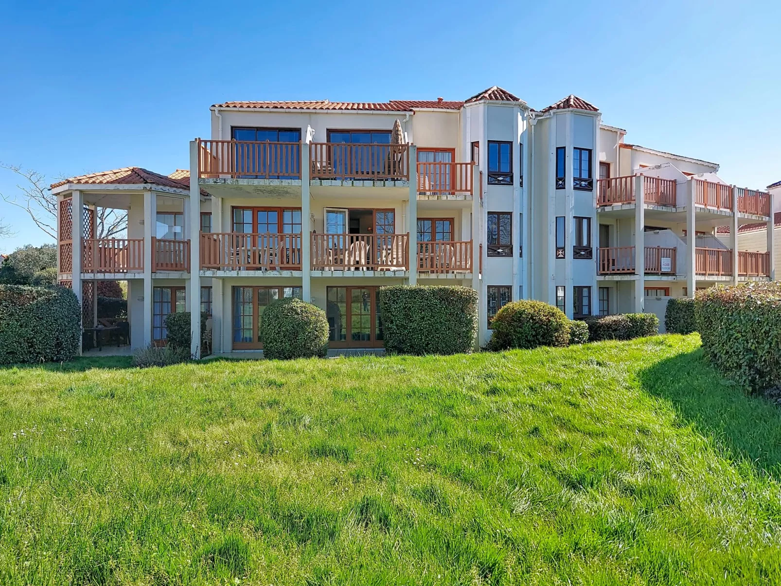 Le Saint Hilaire - Draußen