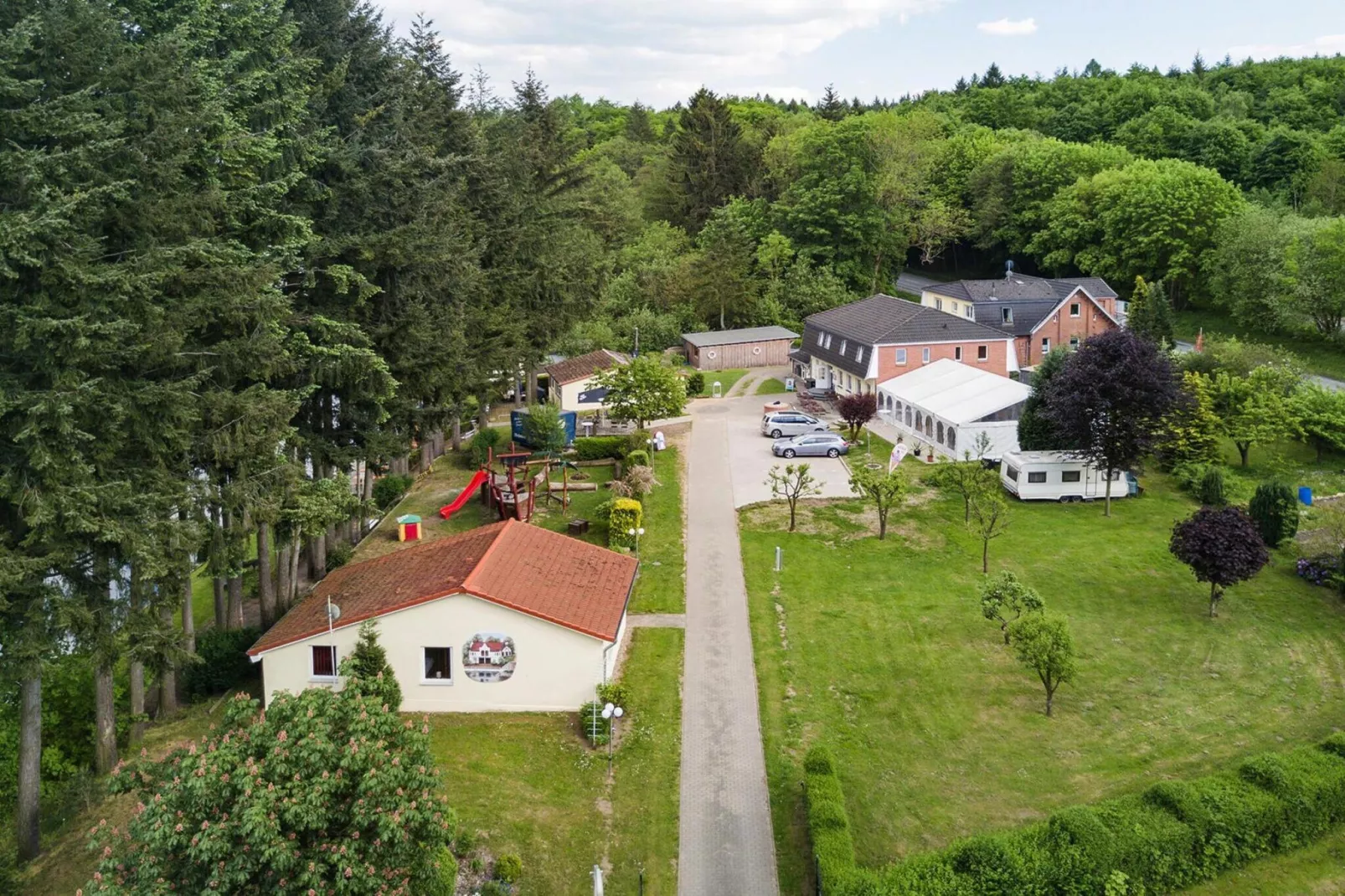 Ferienhaus Eldeblick 6 Personen direkt am Eldeufer in Parchimn - Vue d'été