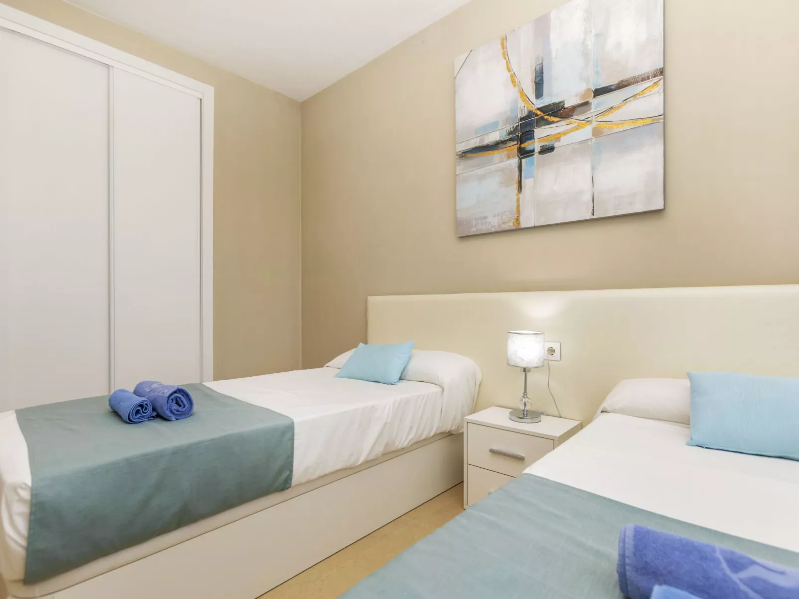 Ciudad Jardin I - Inside