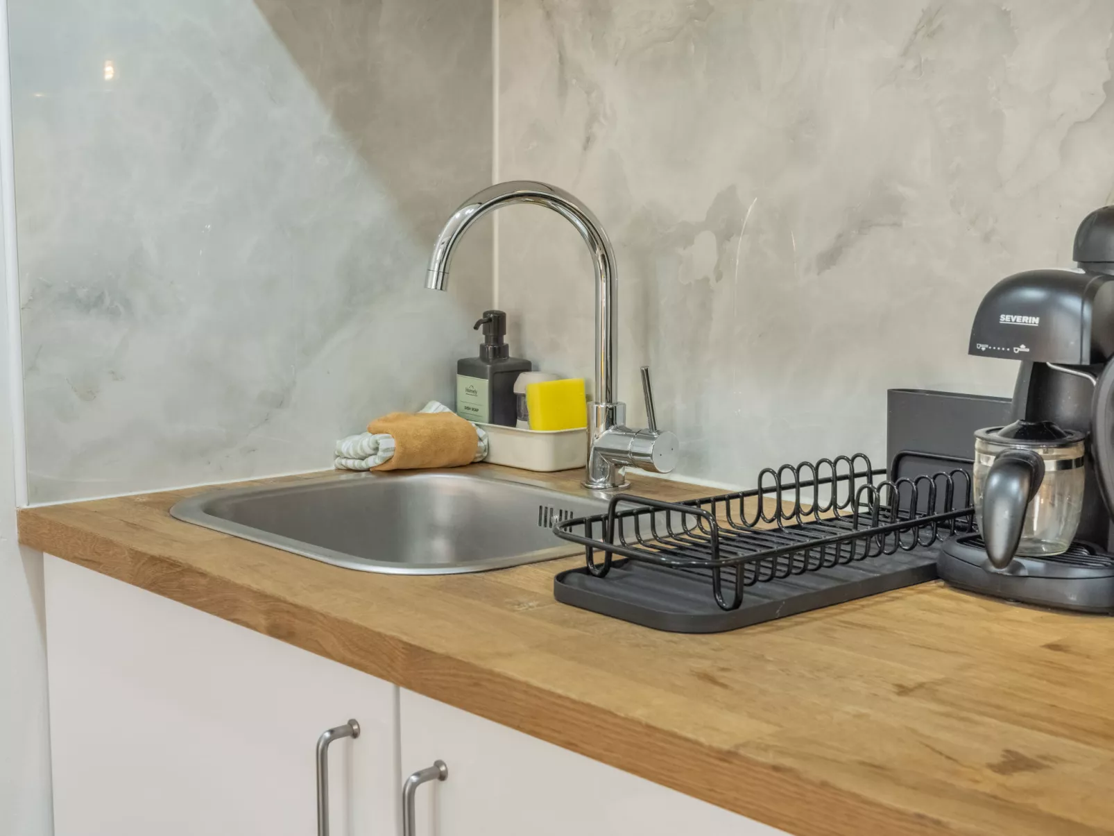 Čelakovsky - Drinnen