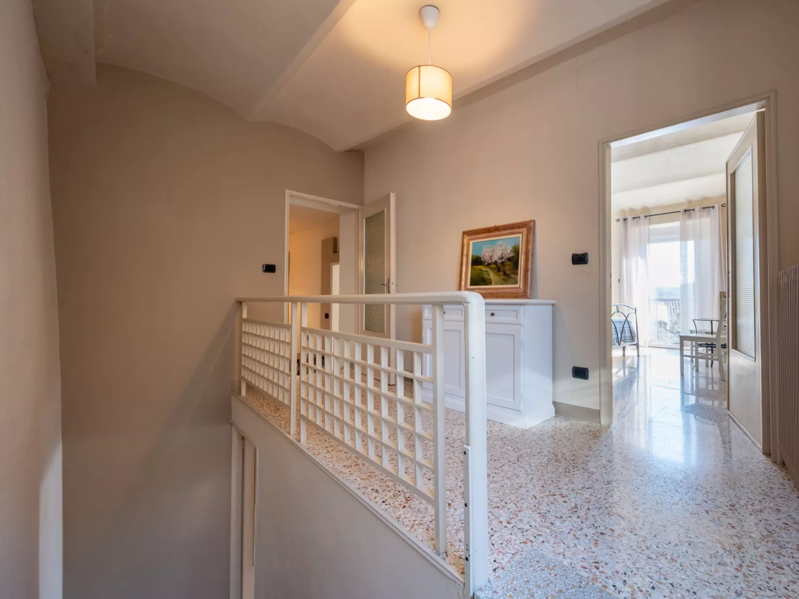 Nonna Maria del Pio - Inside