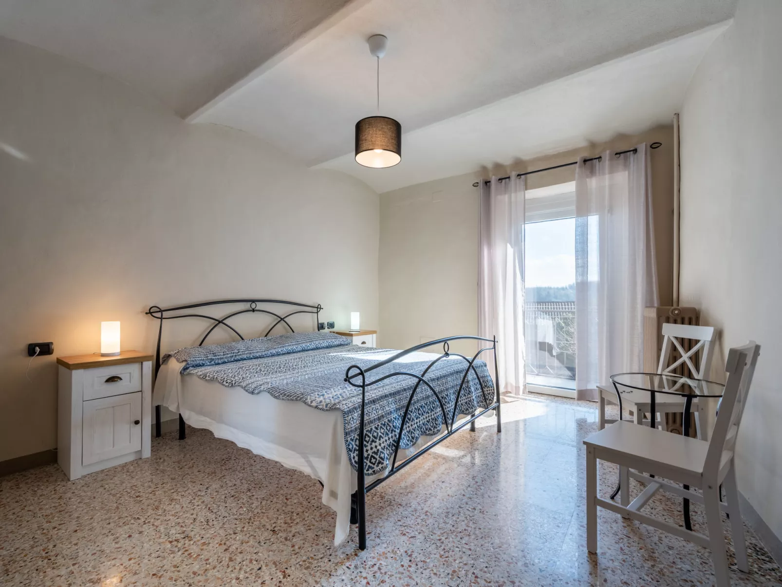 Nonna Maria del Pio - Inside