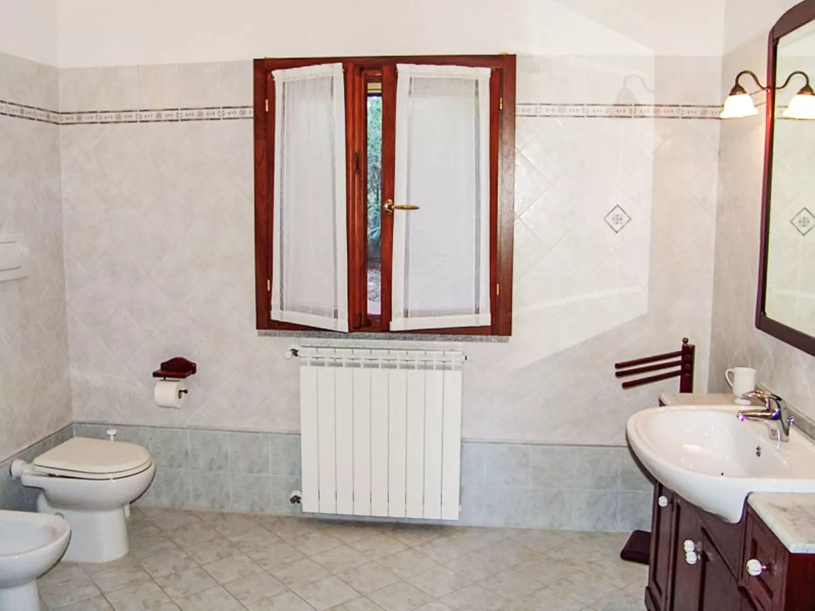 Villa Cecilia - Inside