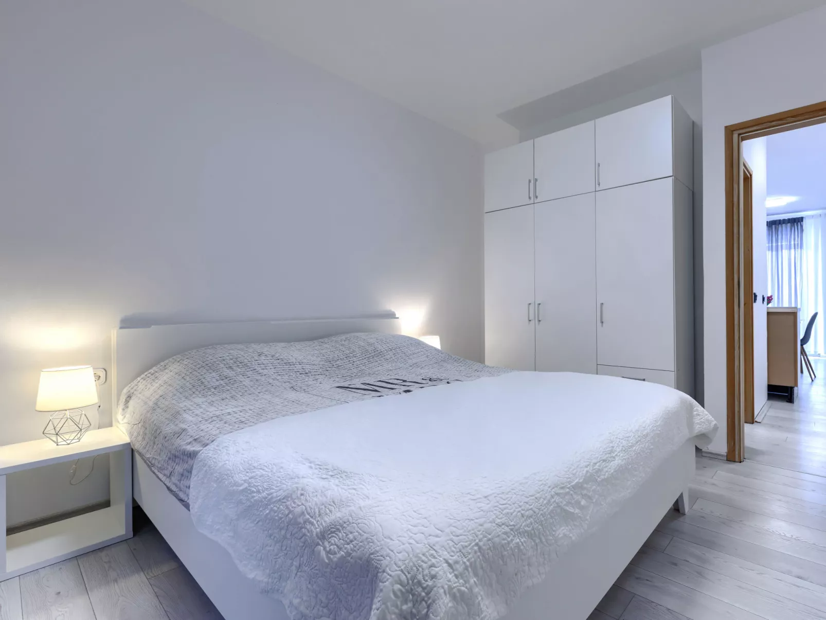 Milanković - Inside