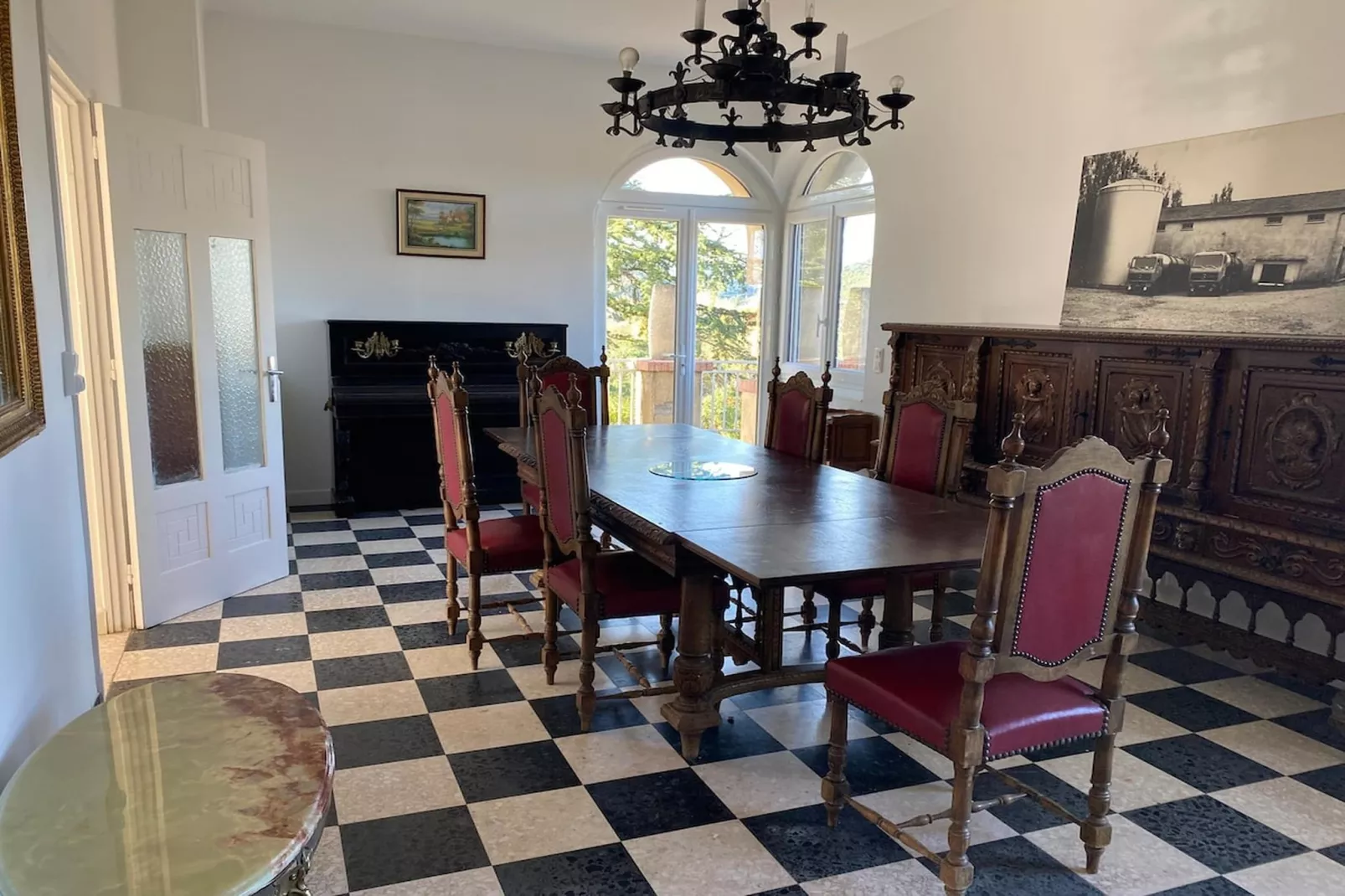 Grande Maison et piscine privée - Esszimmer