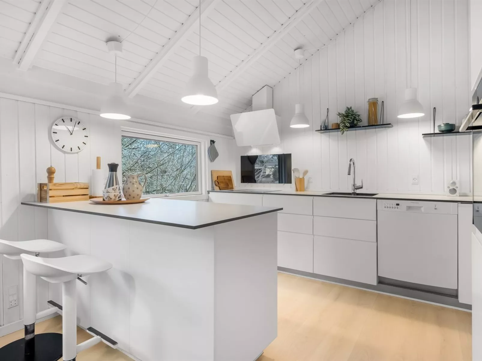 "Julie" - 1.5km from the sea - Inside