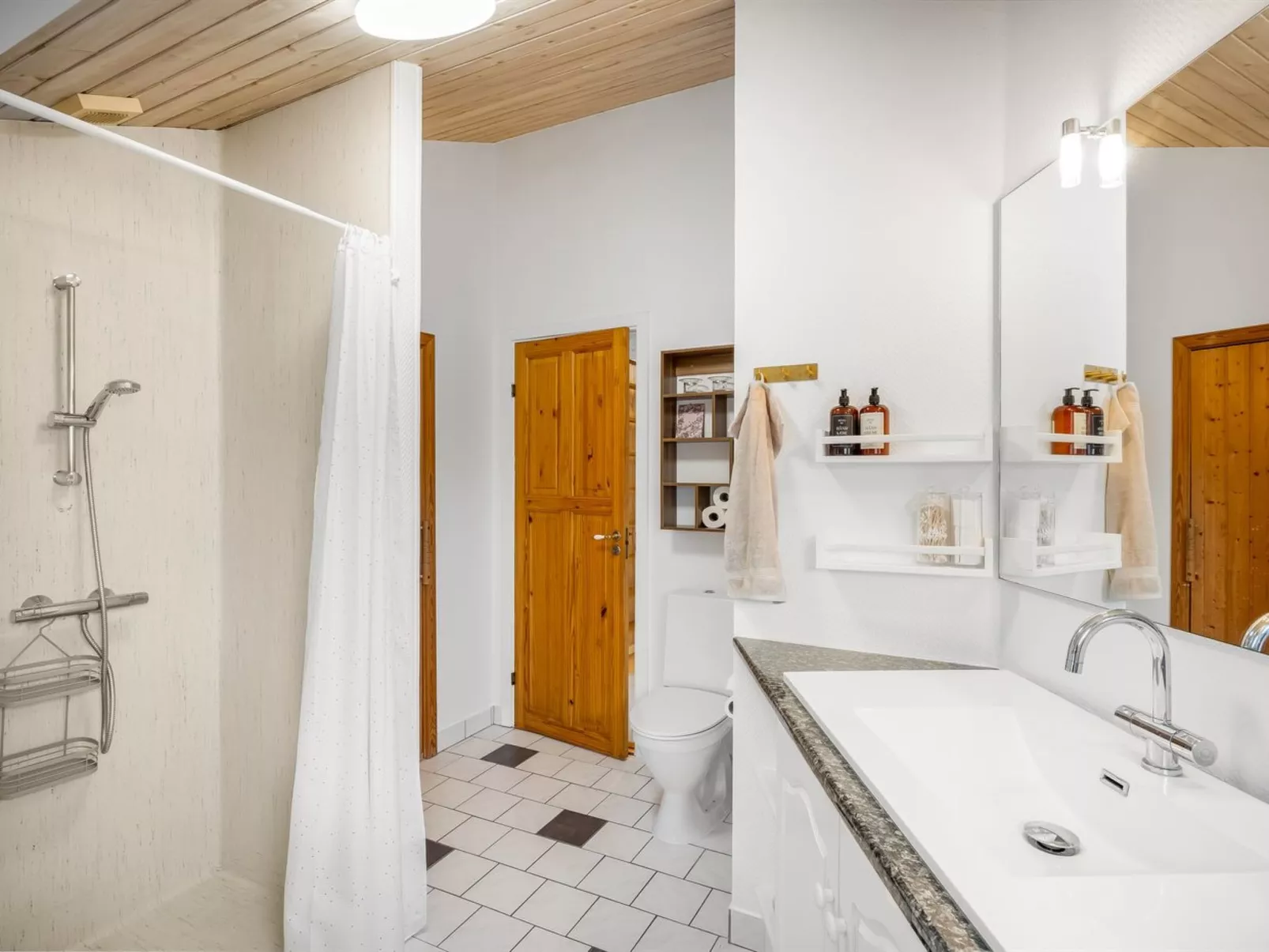 "Zafirka" - 364m from the sea - Inside