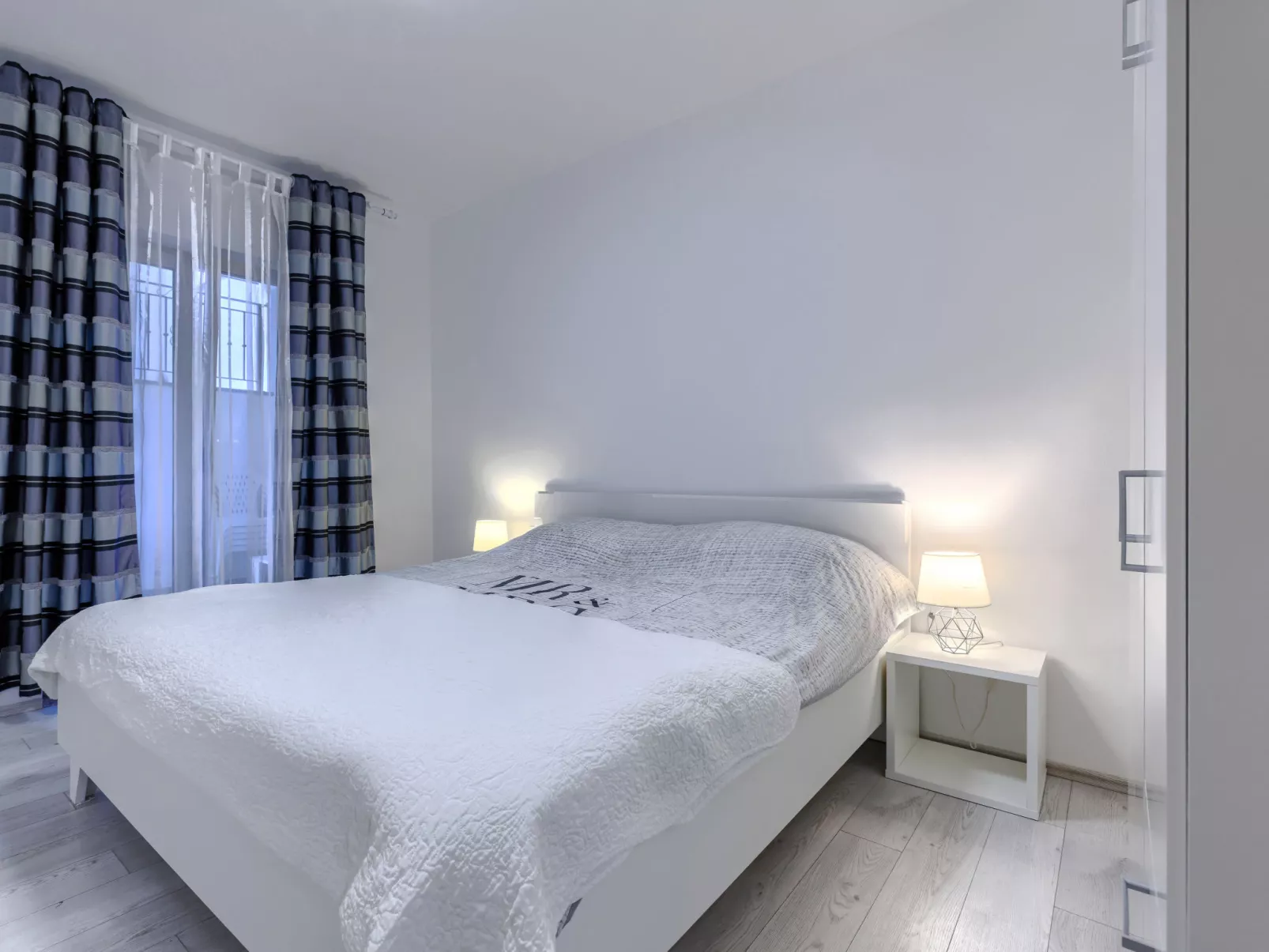 Milanković - Inside