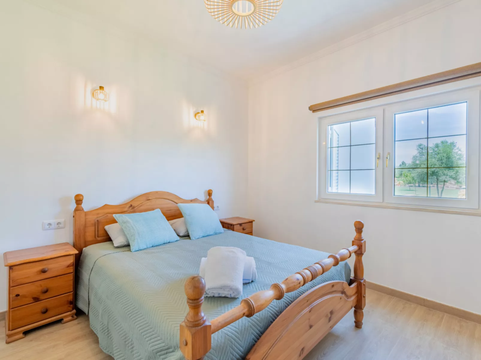 V4 Águia Vermelha - Inside