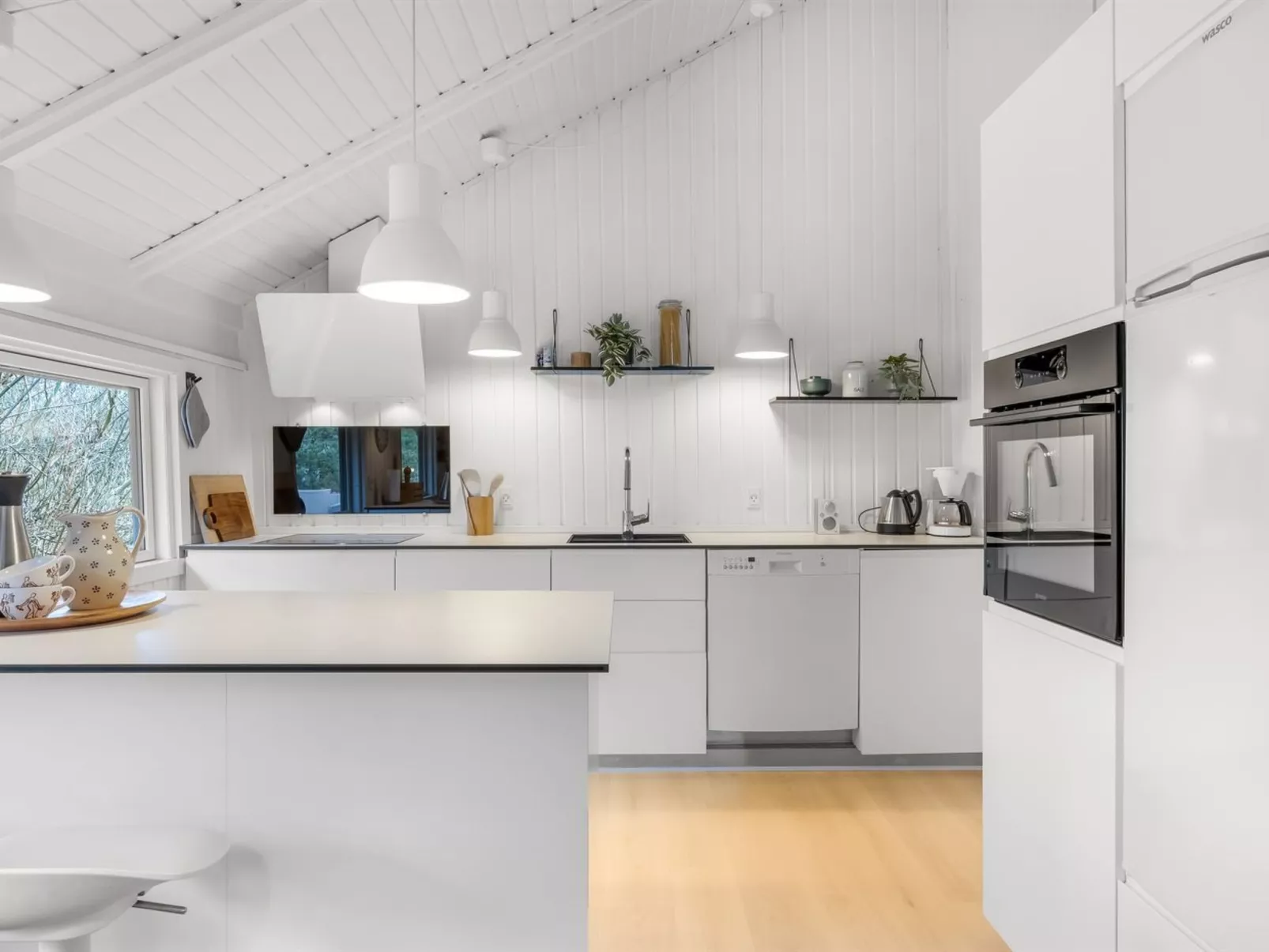 "Julie" - 1.5km from the sea - Inside