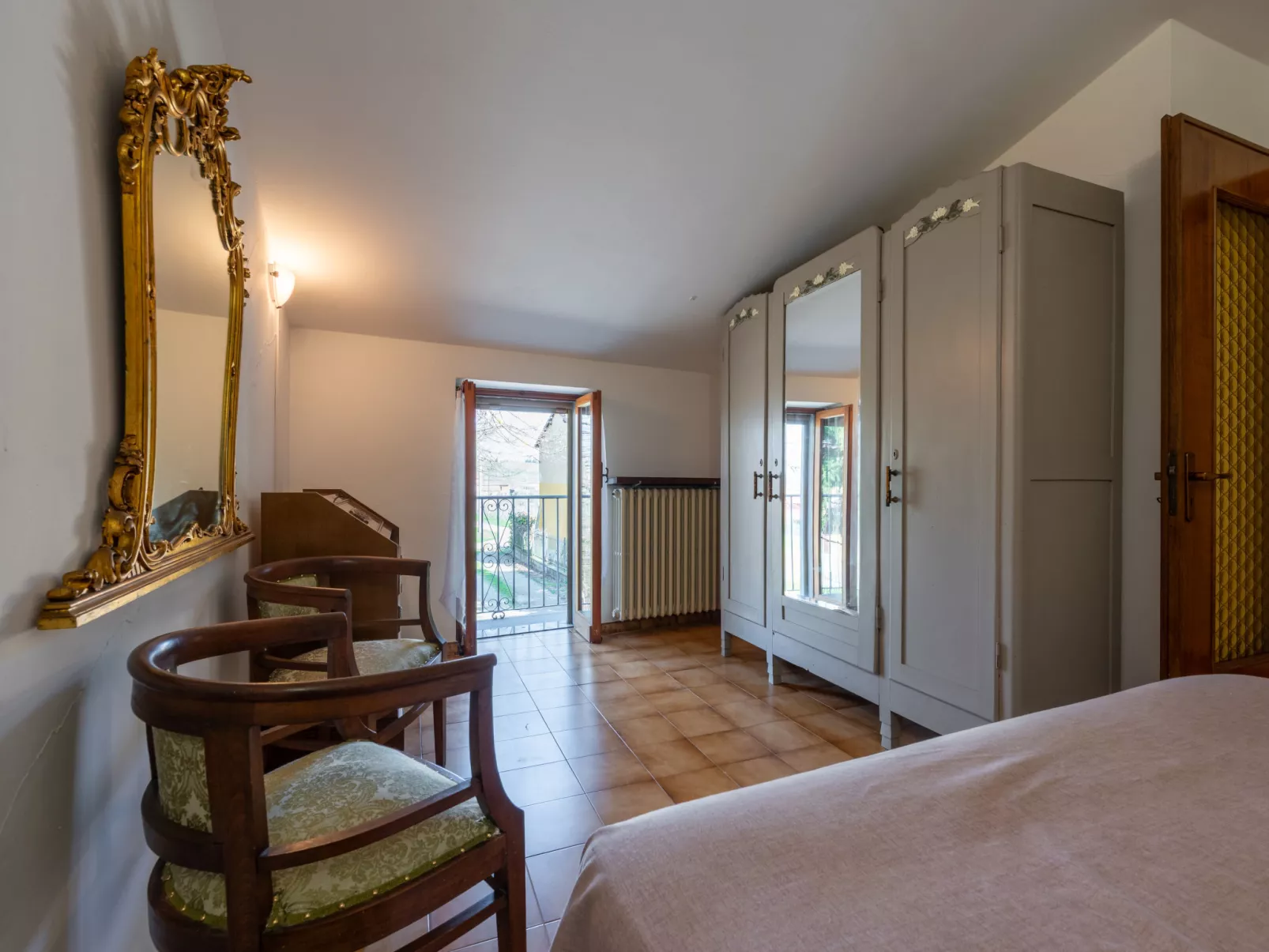 Barba Pipin - Inside