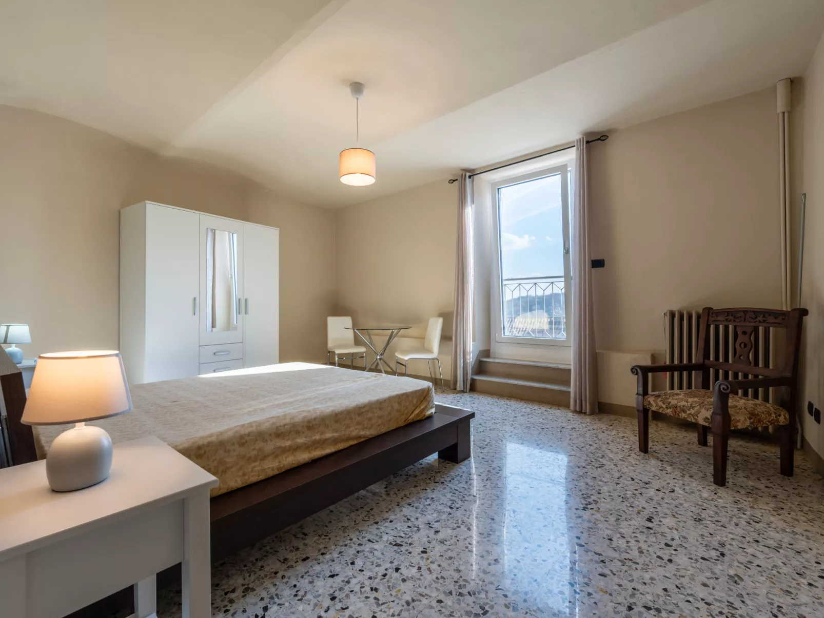 Nonna Maria del Pio - Inside