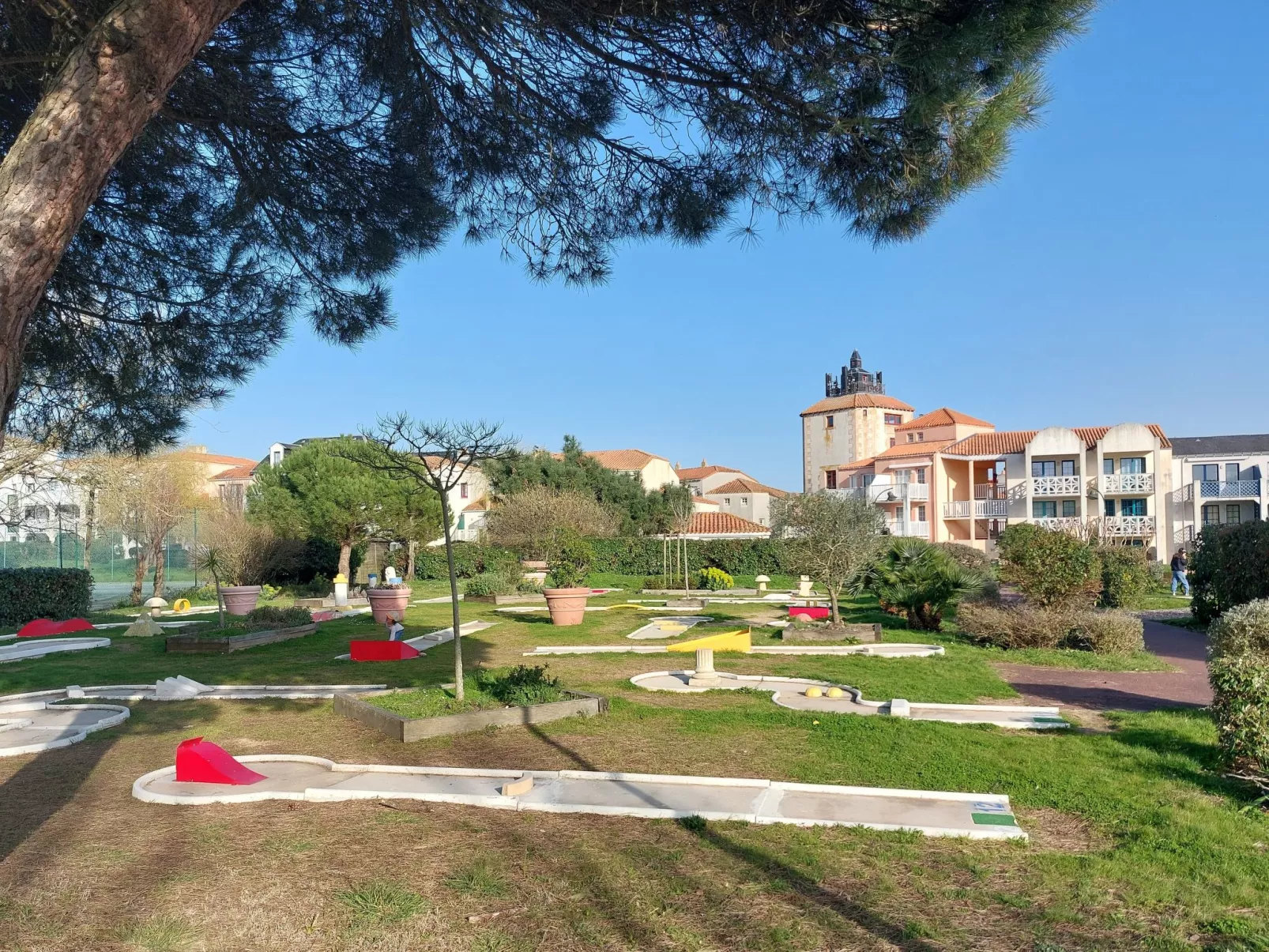 Le Saint Hilaire - Draußen