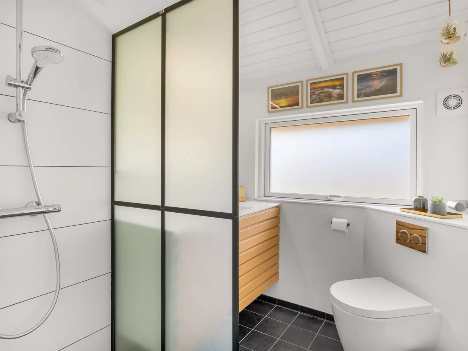 "Julie" - 1.5km from the sea - Inside