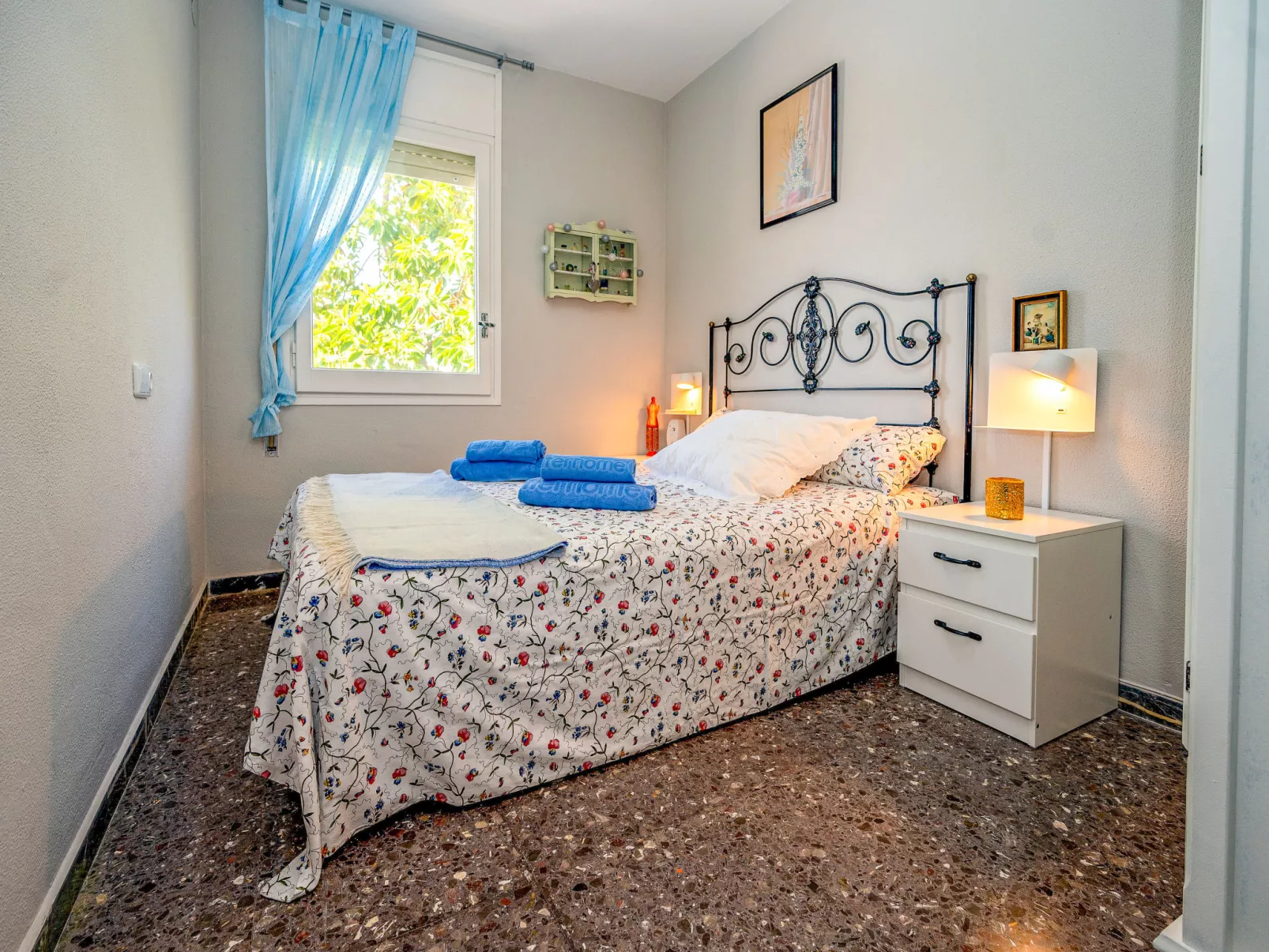 Riumar - Inside