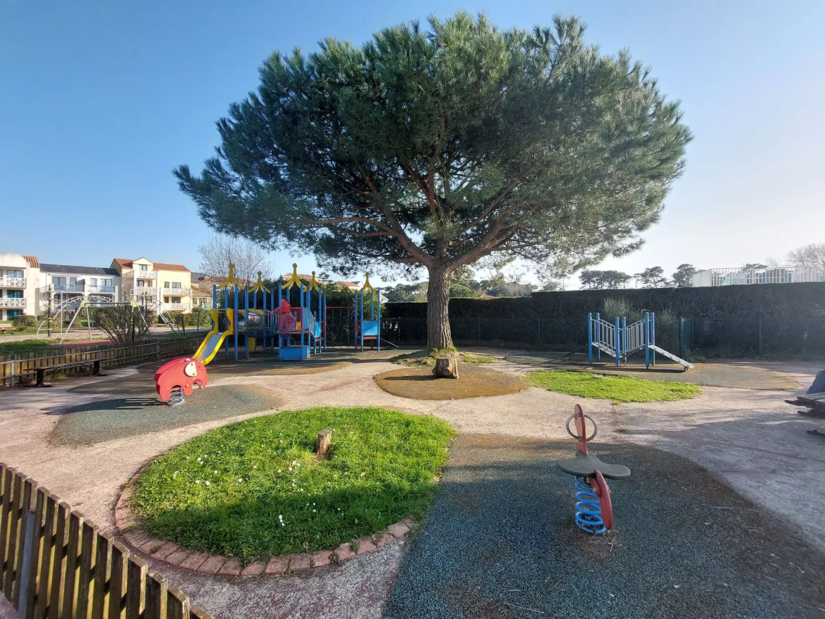 Le Saint Hilaire - Draußen