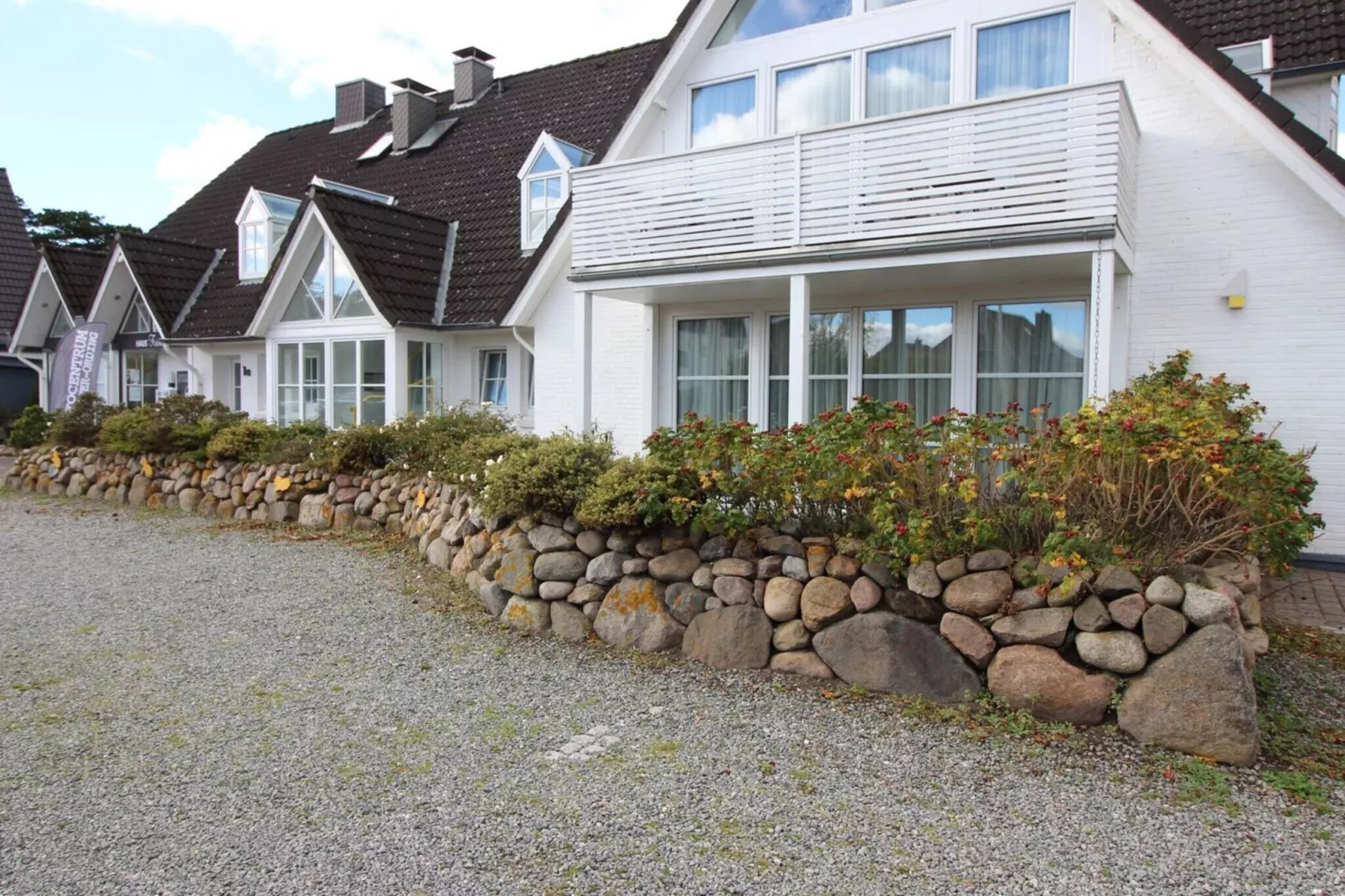 LiMa Whg De Wohnstuv - Exterior in summer